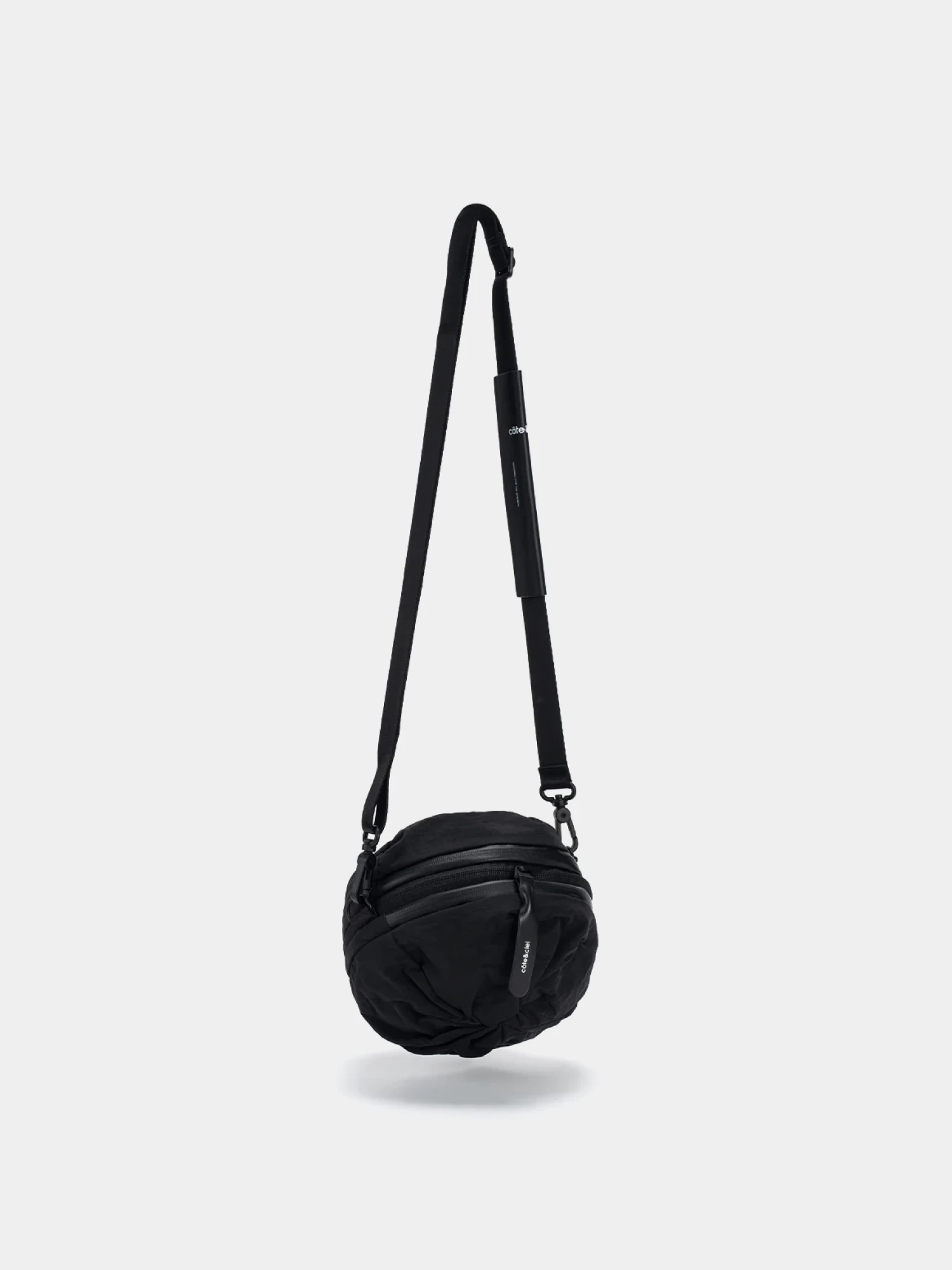 Сумка COTE&CIEL Vikos M Smooth Black