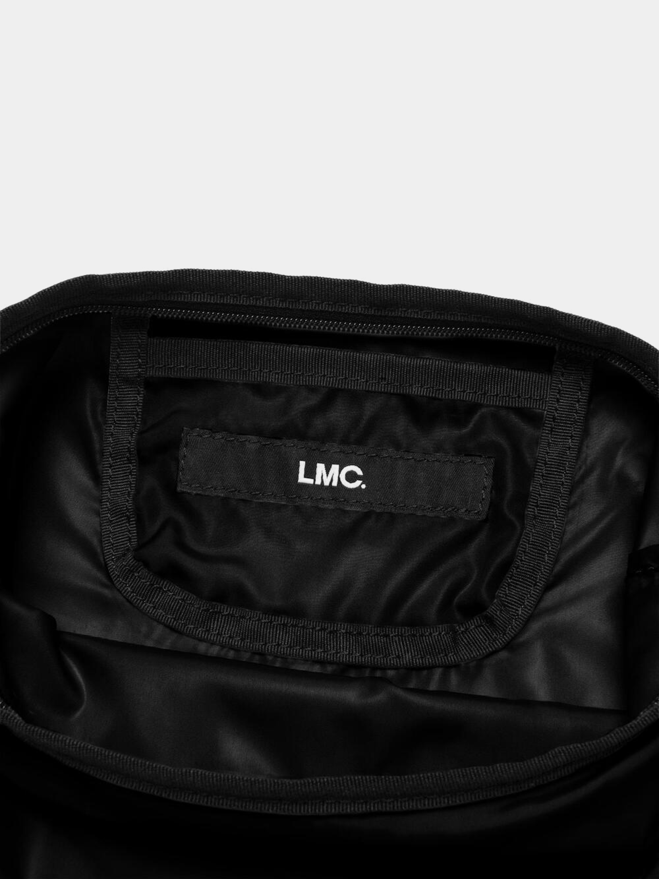 Сумка LMC Oval Globe Sacoche Black