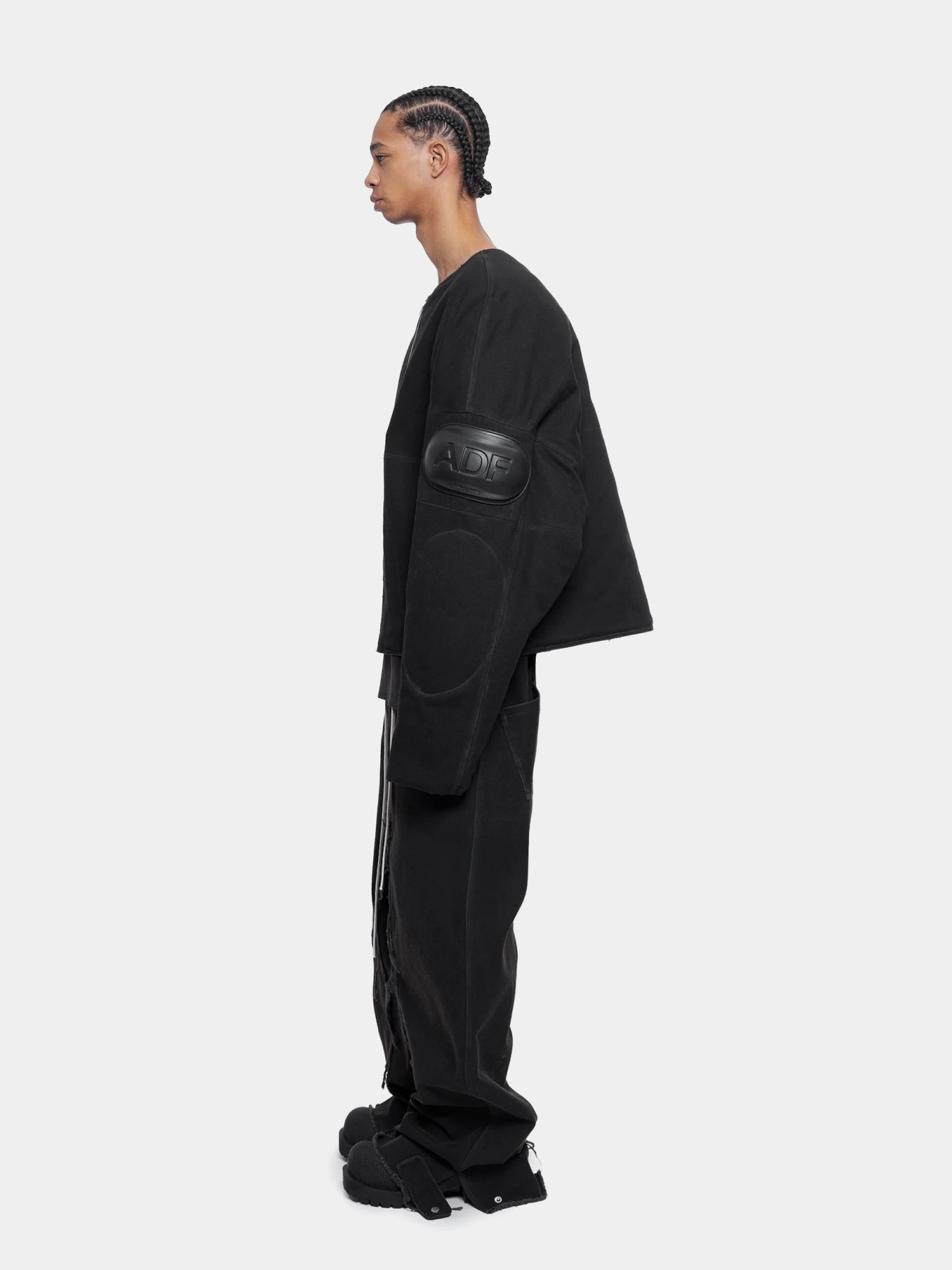 Джинсы ARNODEFRANCE Raw Edge Baggy Washed Black
