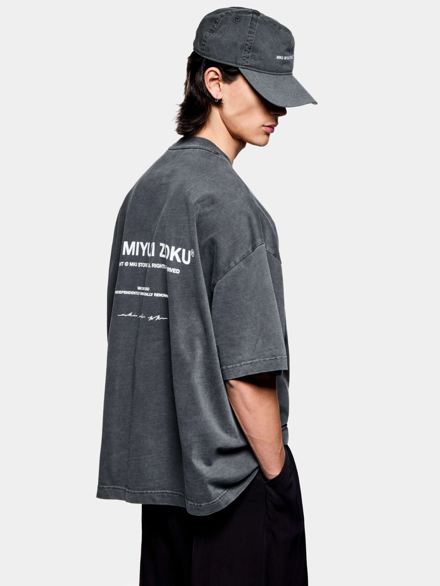 Футболка MKI MIYUKI ZOKU Design Studio Pigment Black