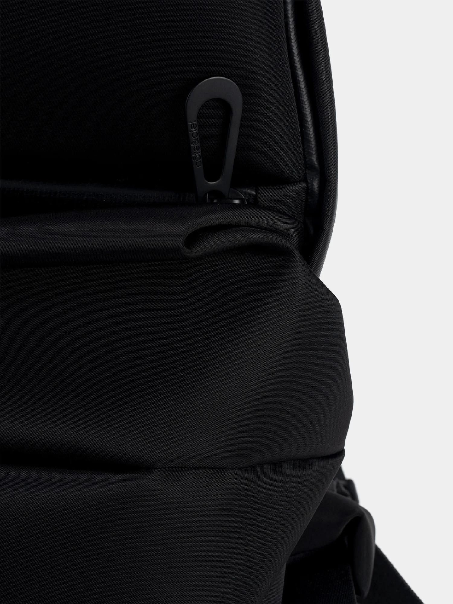 Рюкзак COTE&CIEL Sava S Sleek Black