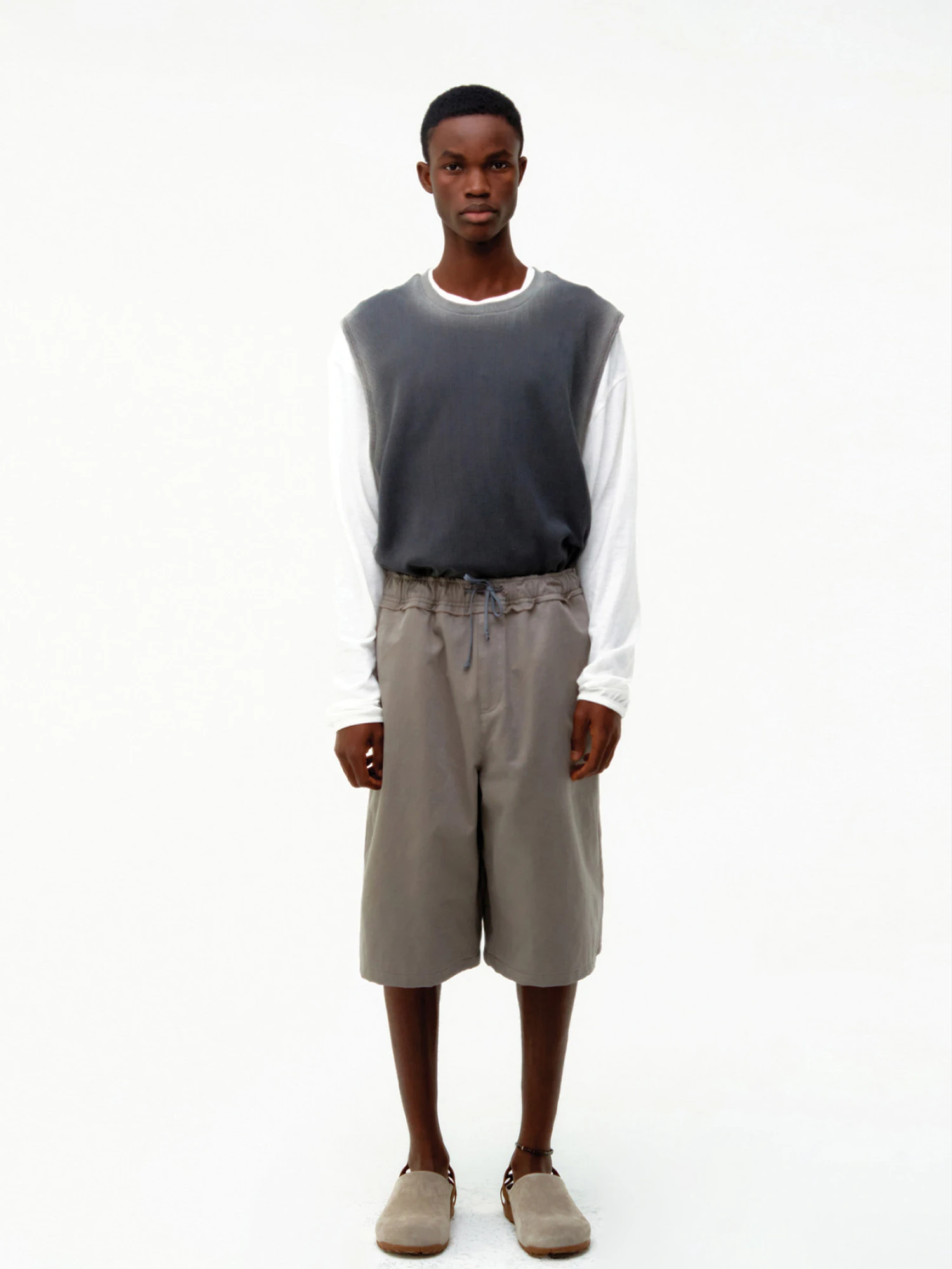 Шорты COOR Raw Cut Easy Bermuda Gray