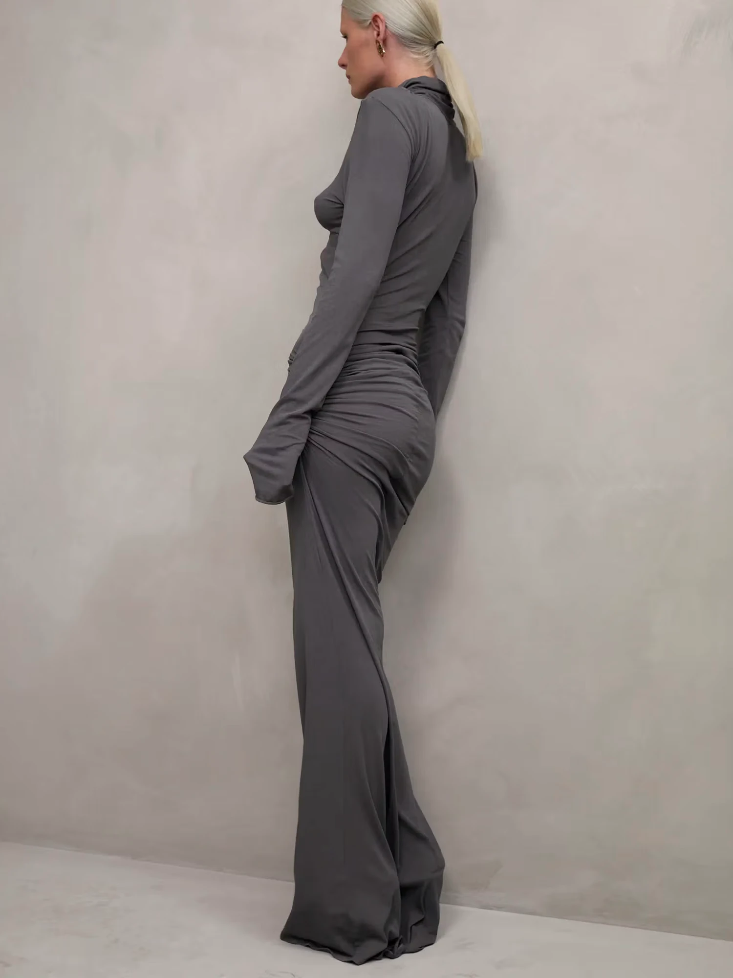 Женское платье entire studios Gres Deep Grey