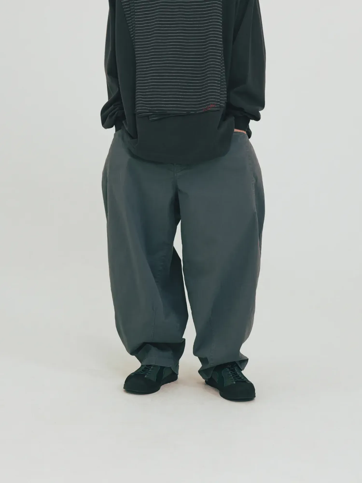 Брюки ANGLAN Pit Pocket Dart Chino Balloon Grey