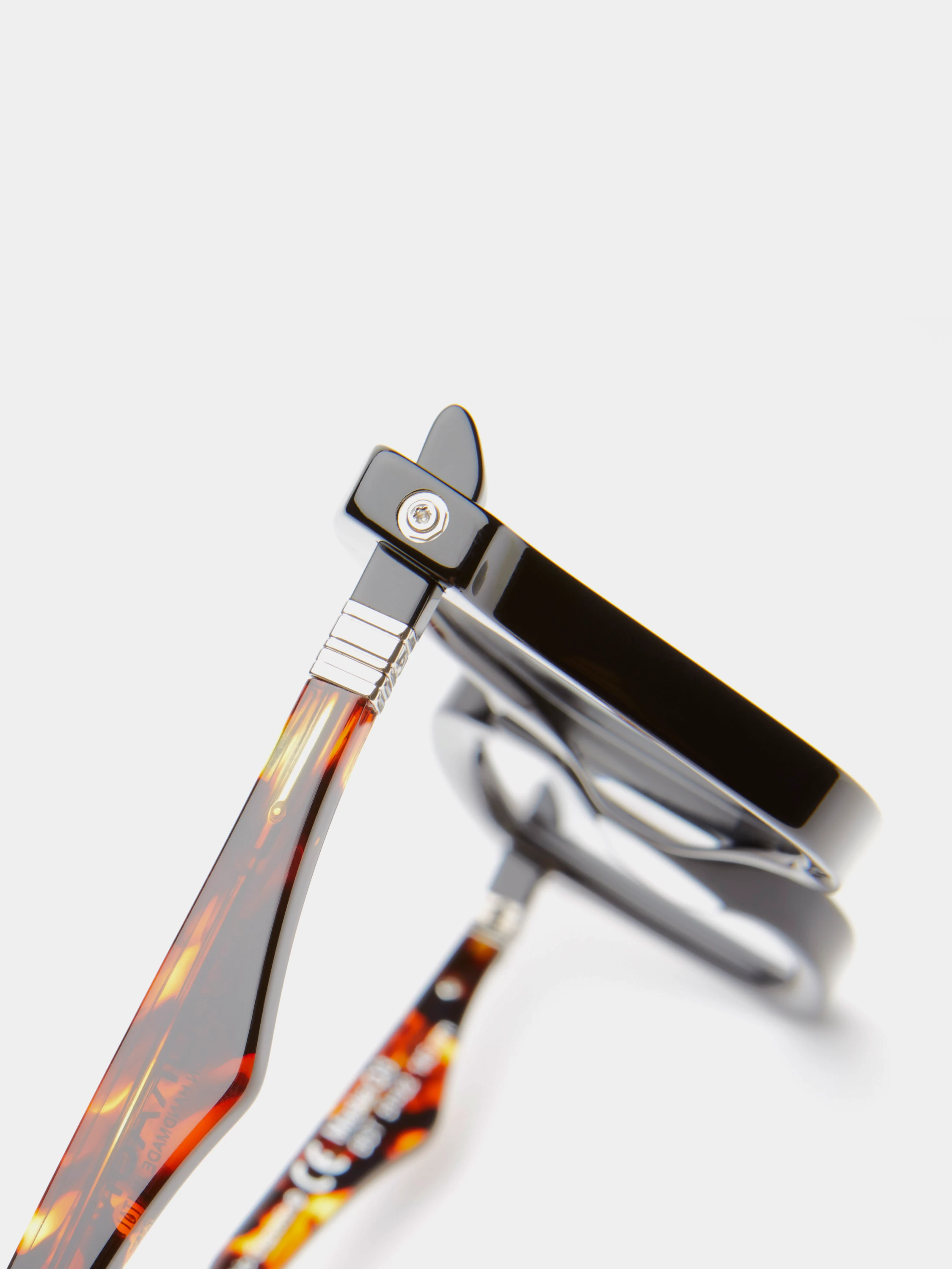 Очки KUBORAUM Q3 Black Shine Tortoise