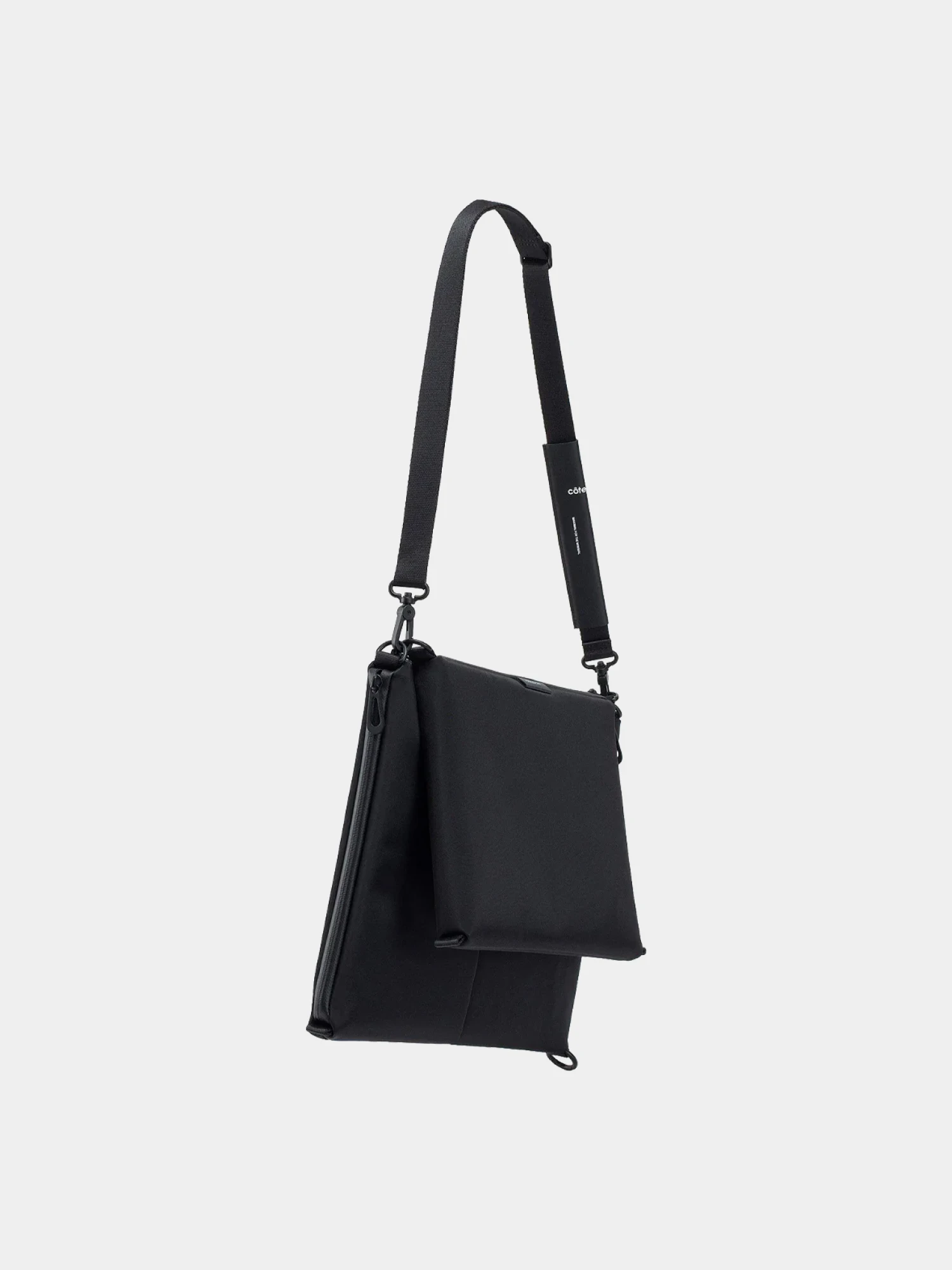 Сумка COTE&CIEL Sling Bag Inn Large Sleek Nylon Black