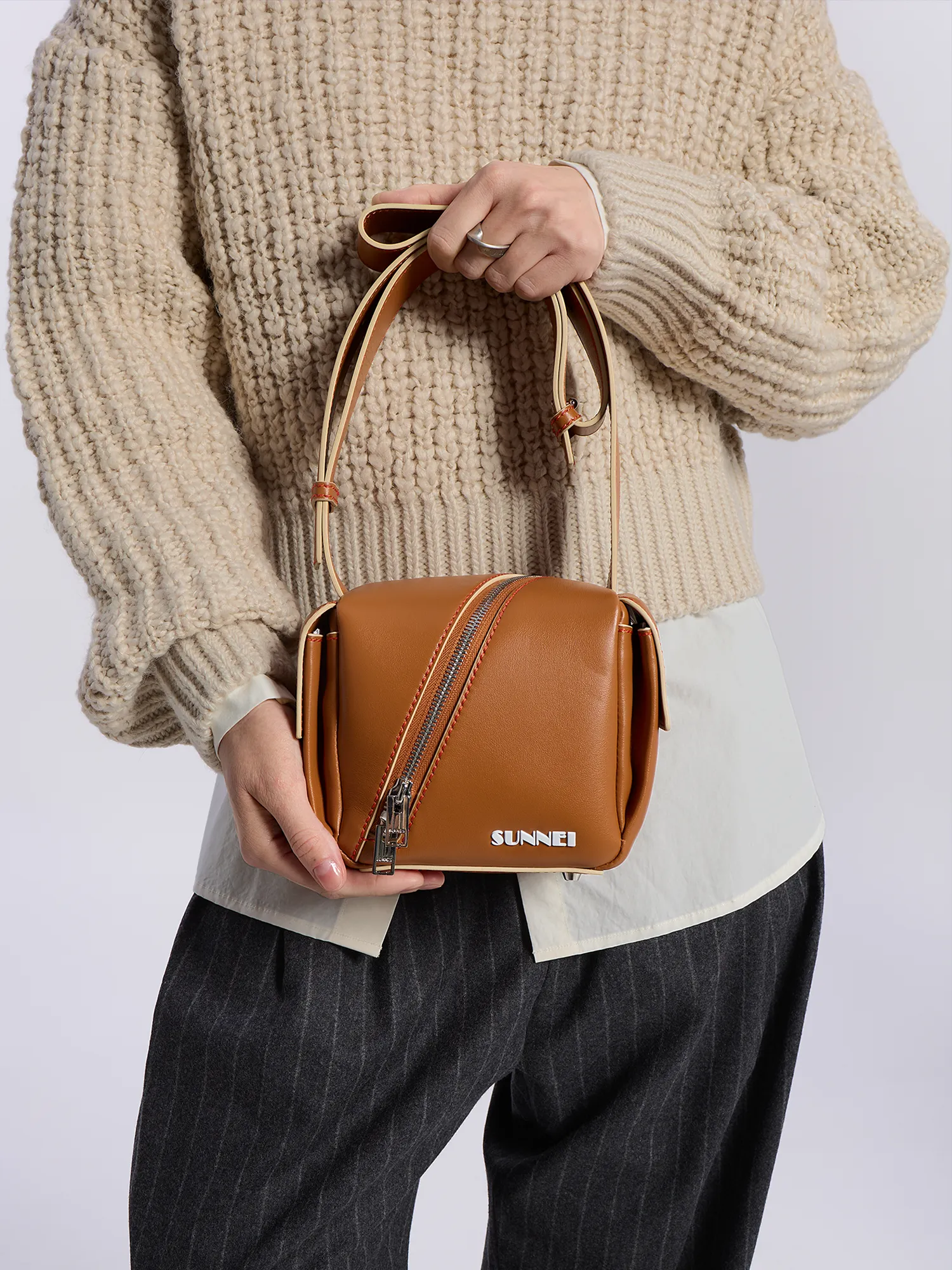 Женская сумка Sunnei Lacubetto Cross Zip Dark Tan