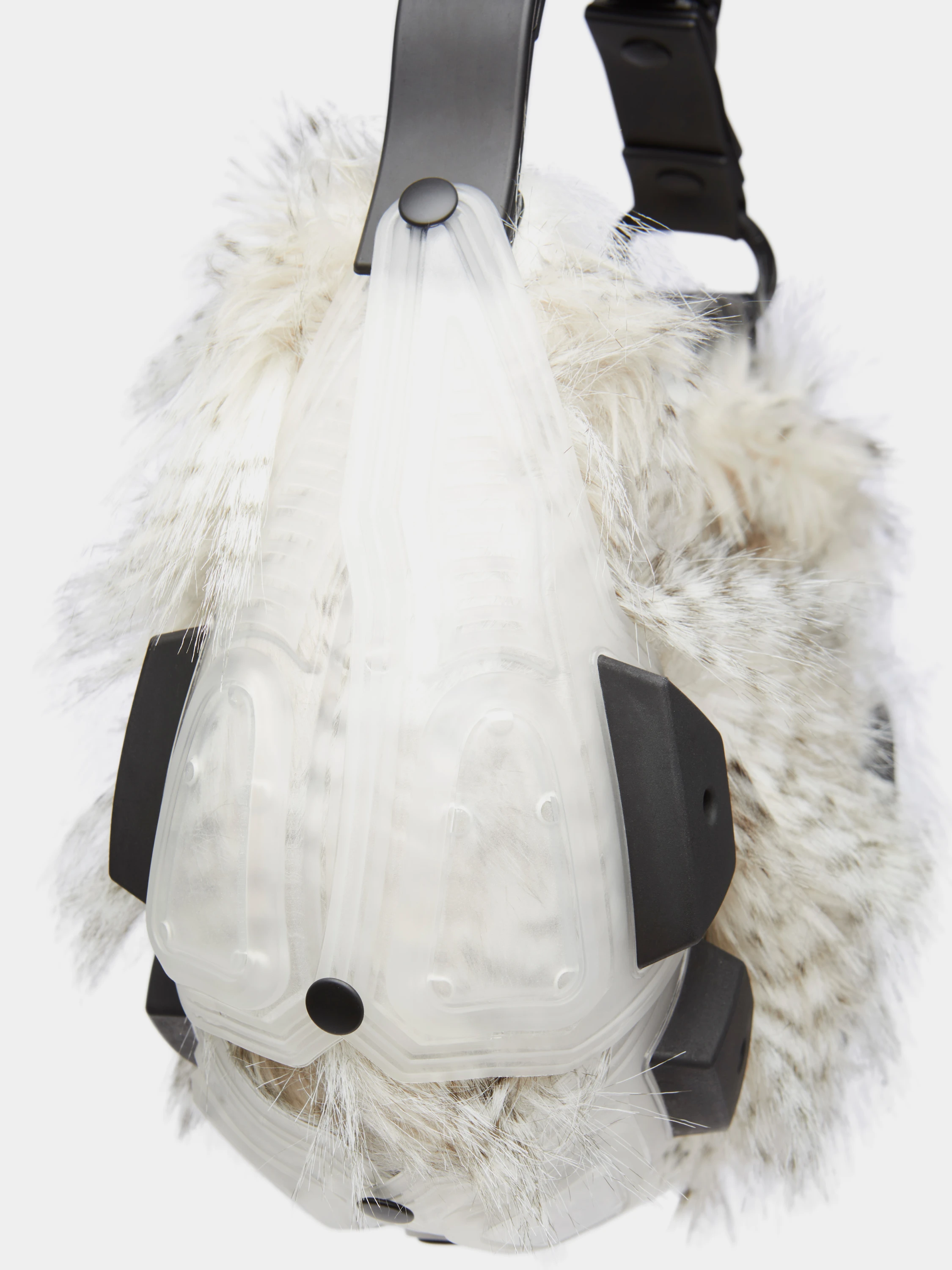 Сумка INNERRAUM Object M02 Small Half Moon Faux Fur Black