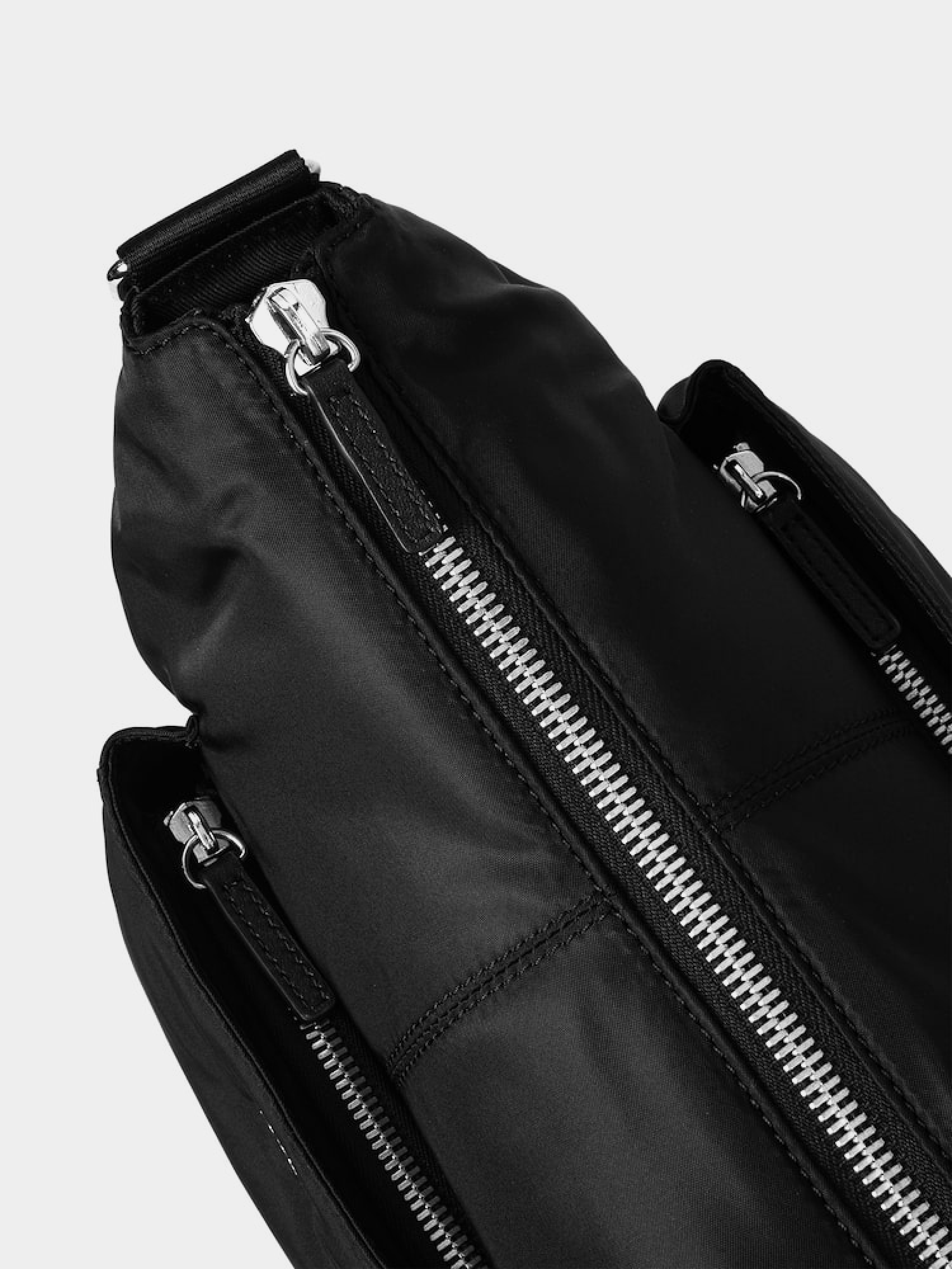 Сумка JUUN.J Nylon Cross Body Bag Black