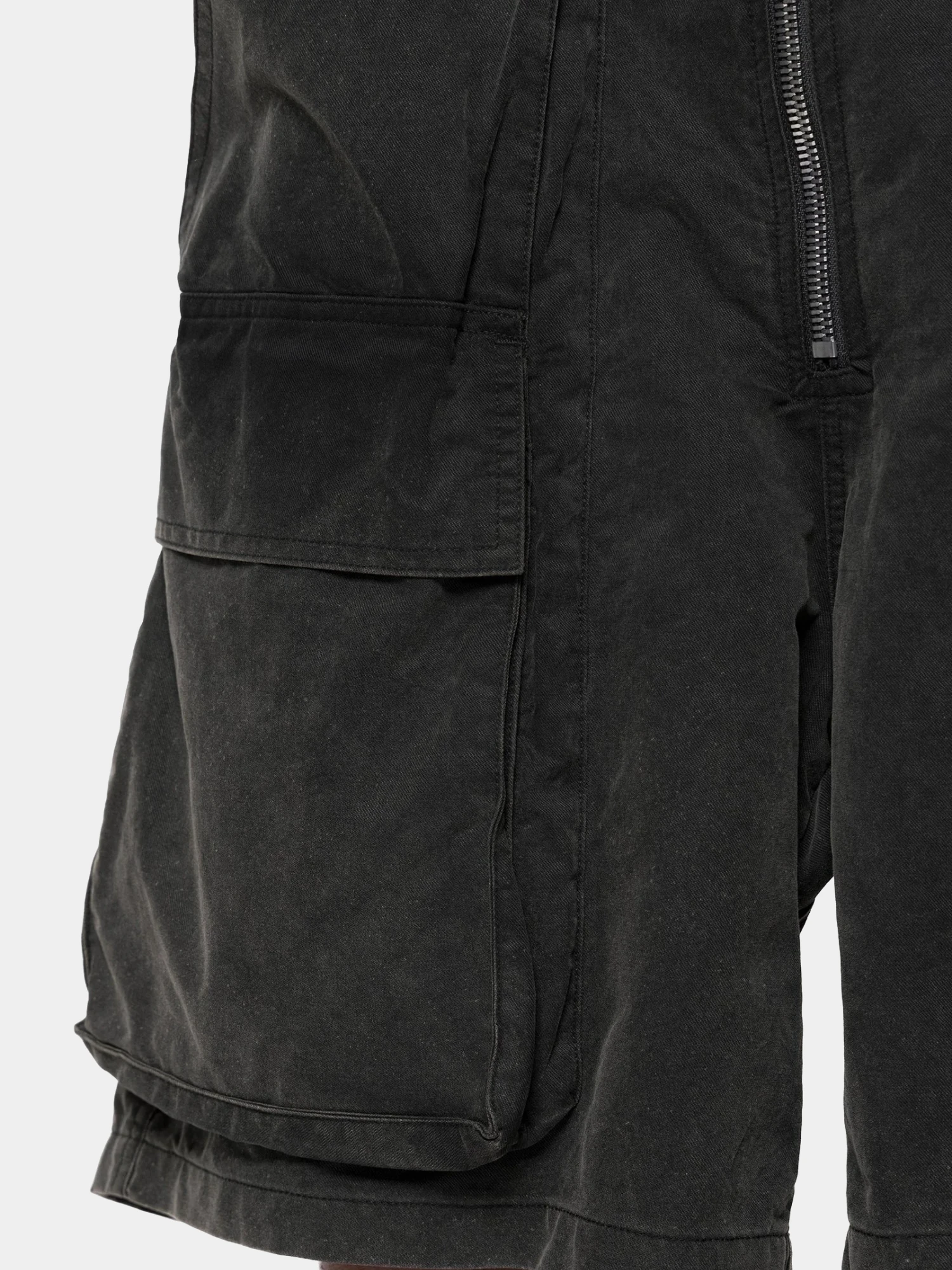 Шорты ARNODEFRANCE Rave Cargo Washed Black