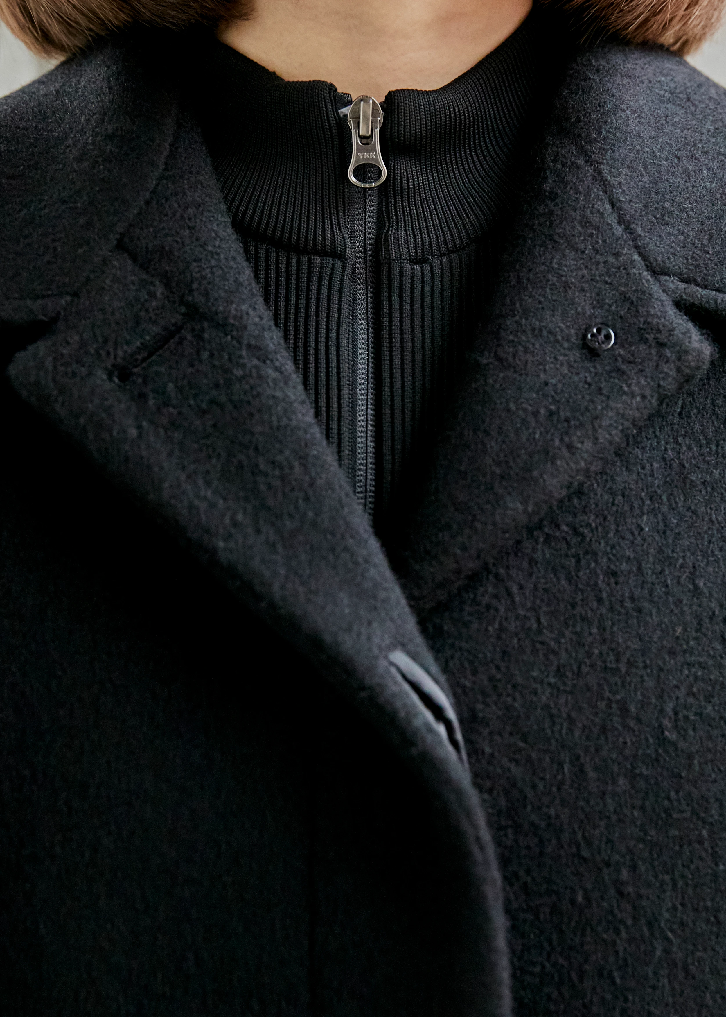 Женское пальто AMOMENTO Hourglass Long Coat Black