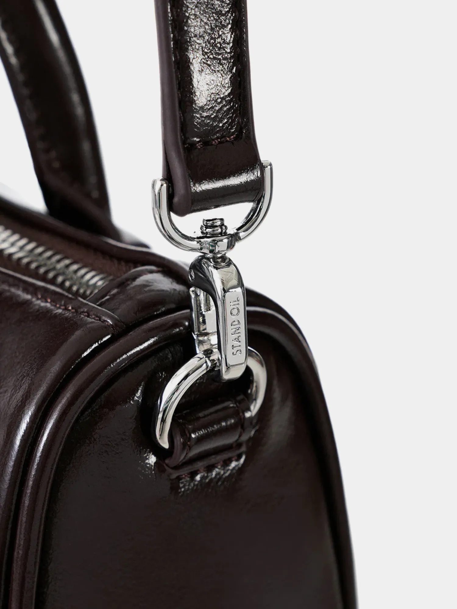Женская сумка STAND OIL Chubby Half Bag Marron