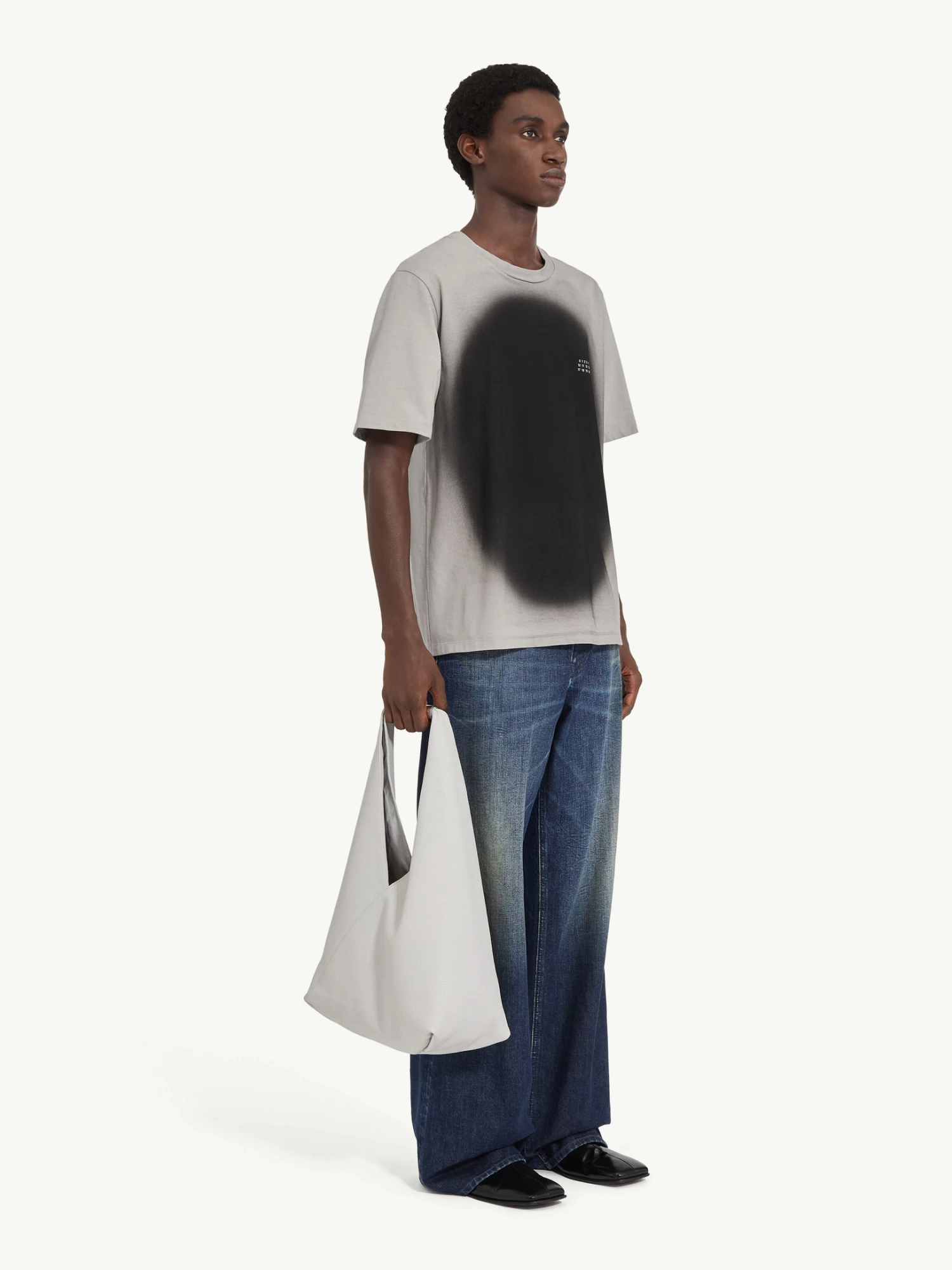 Футболка MM6 Maison Margiela Large Spray Cream