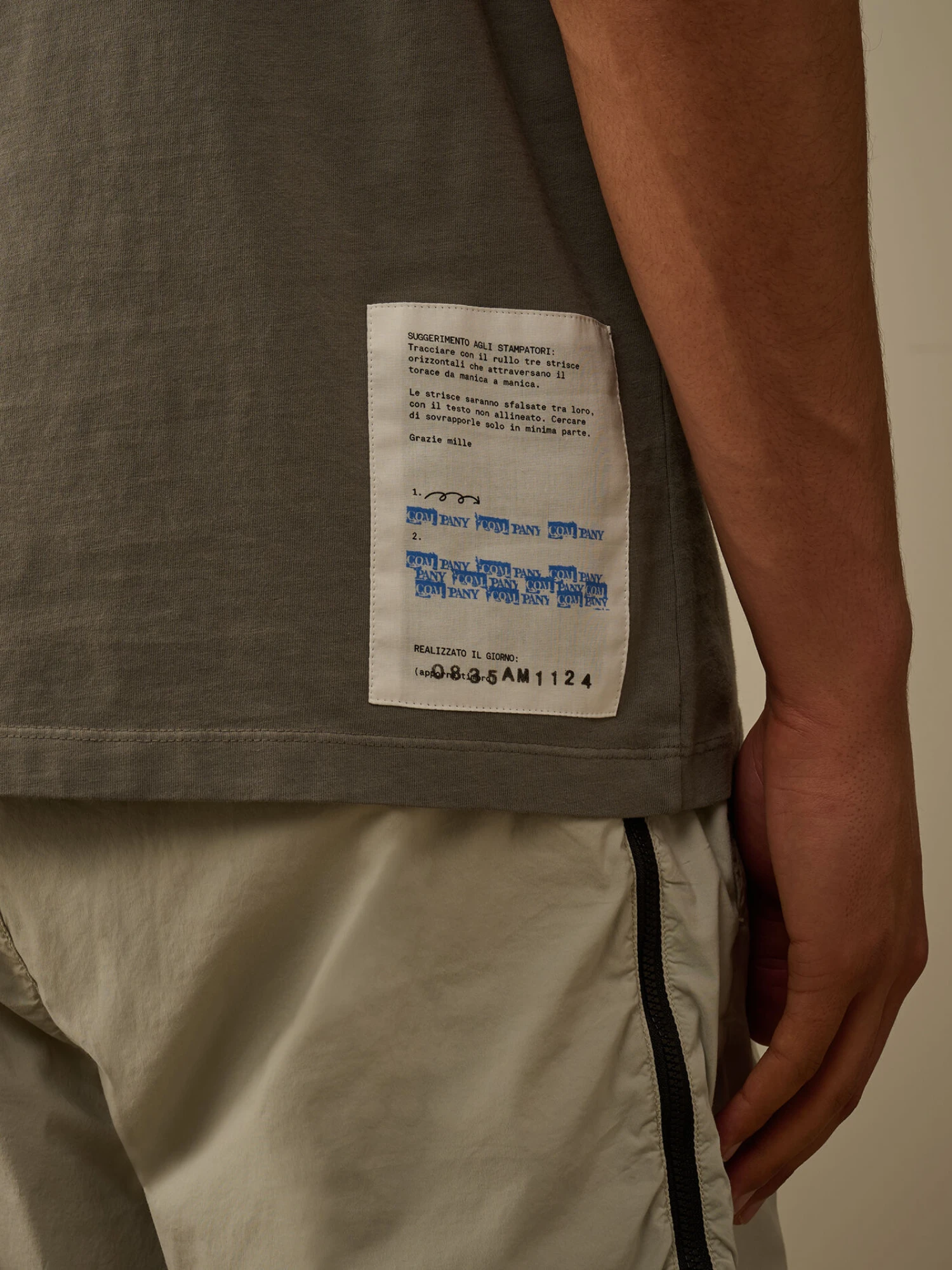 Футболка C.P. Company 24/1 Jersey Horizontal Logo Smoked Pearl