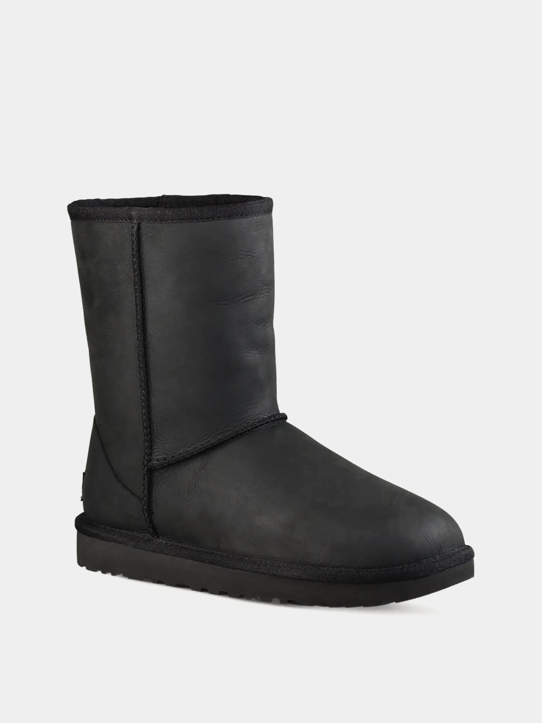 Сапоги UGG Classic Short Leather Black
