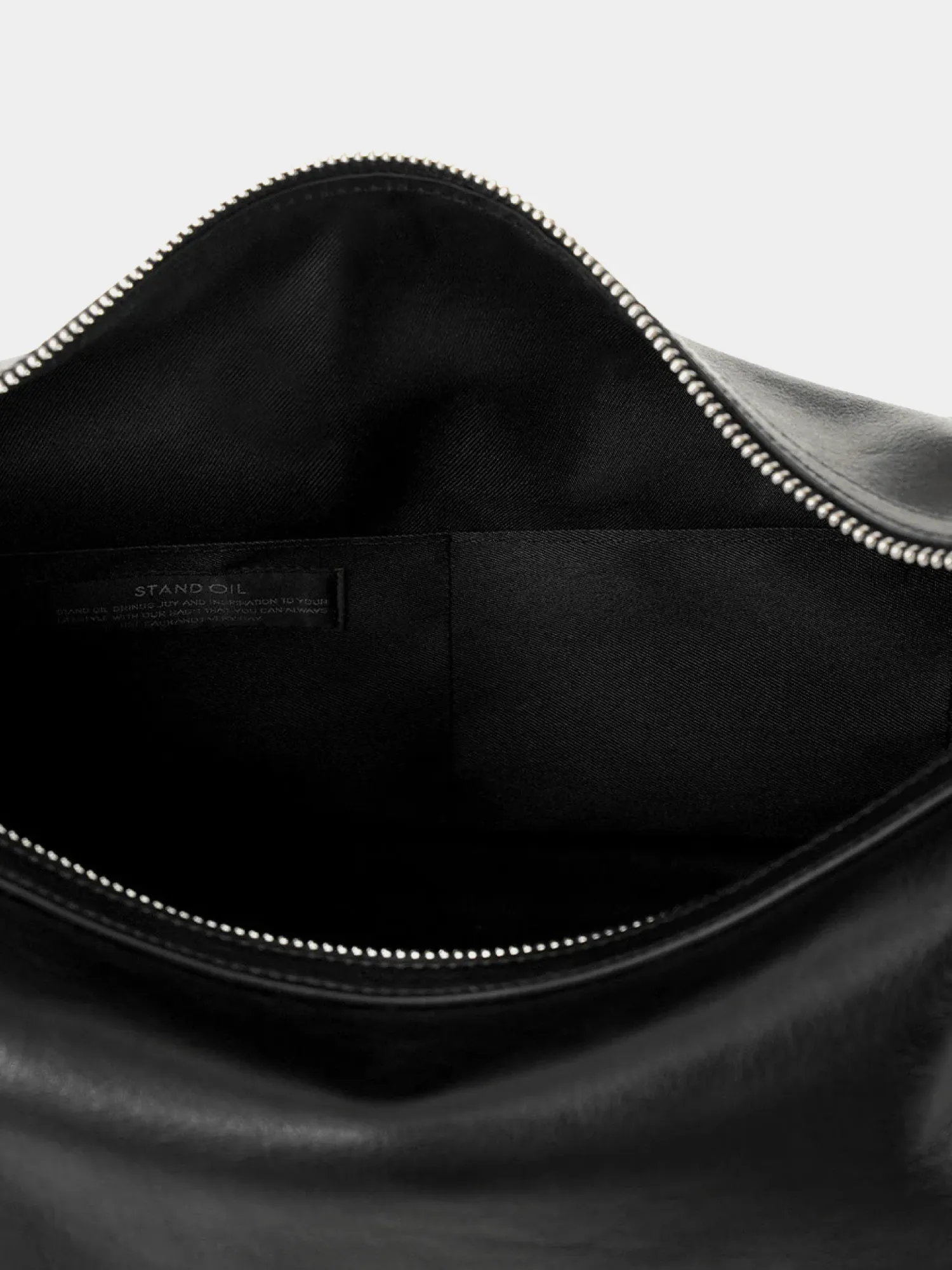 Женская сумка STAND OIL Mushy Bag Black