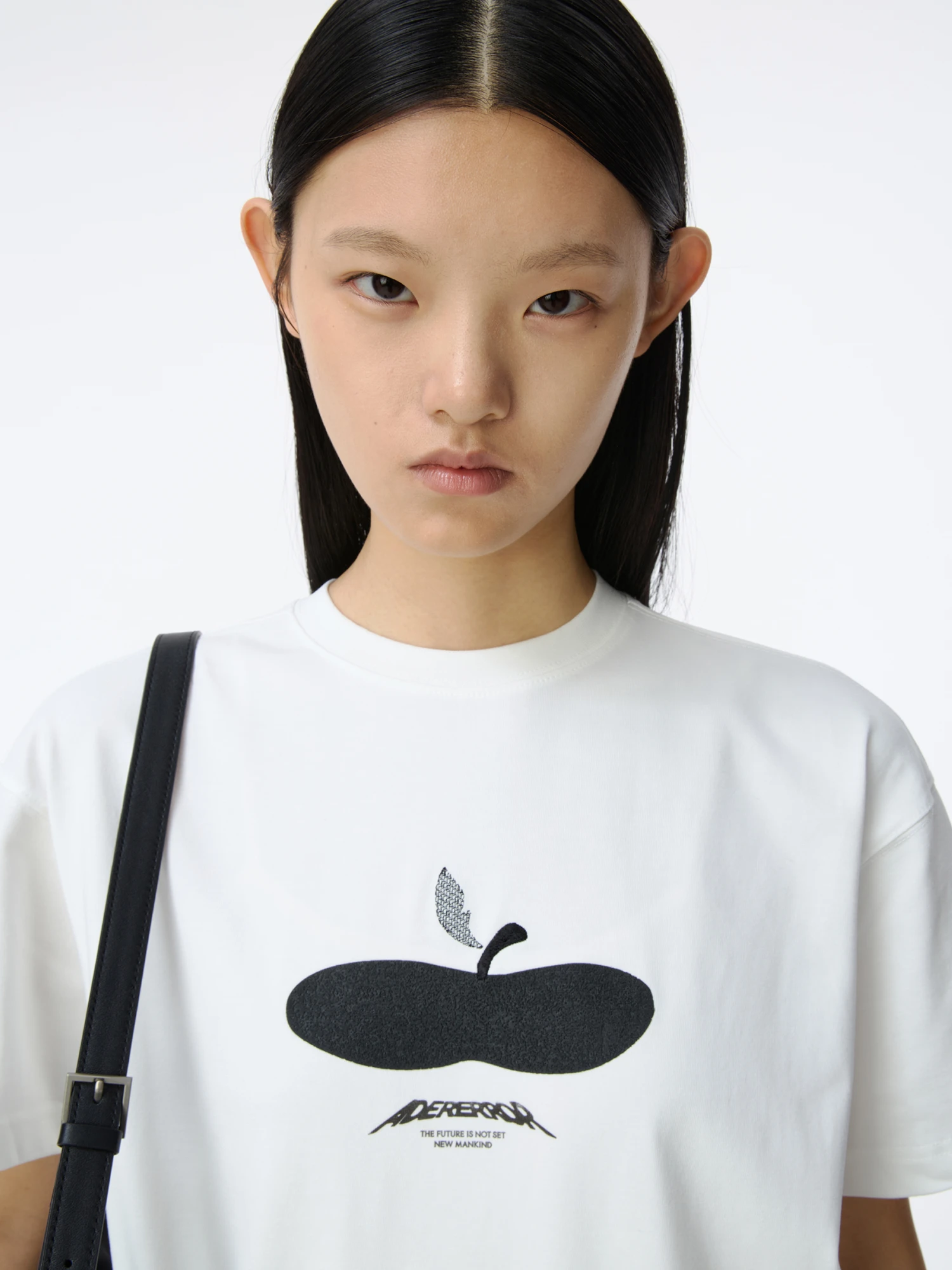 Футболка ADERERROR Press Apple Product. 47 Off White