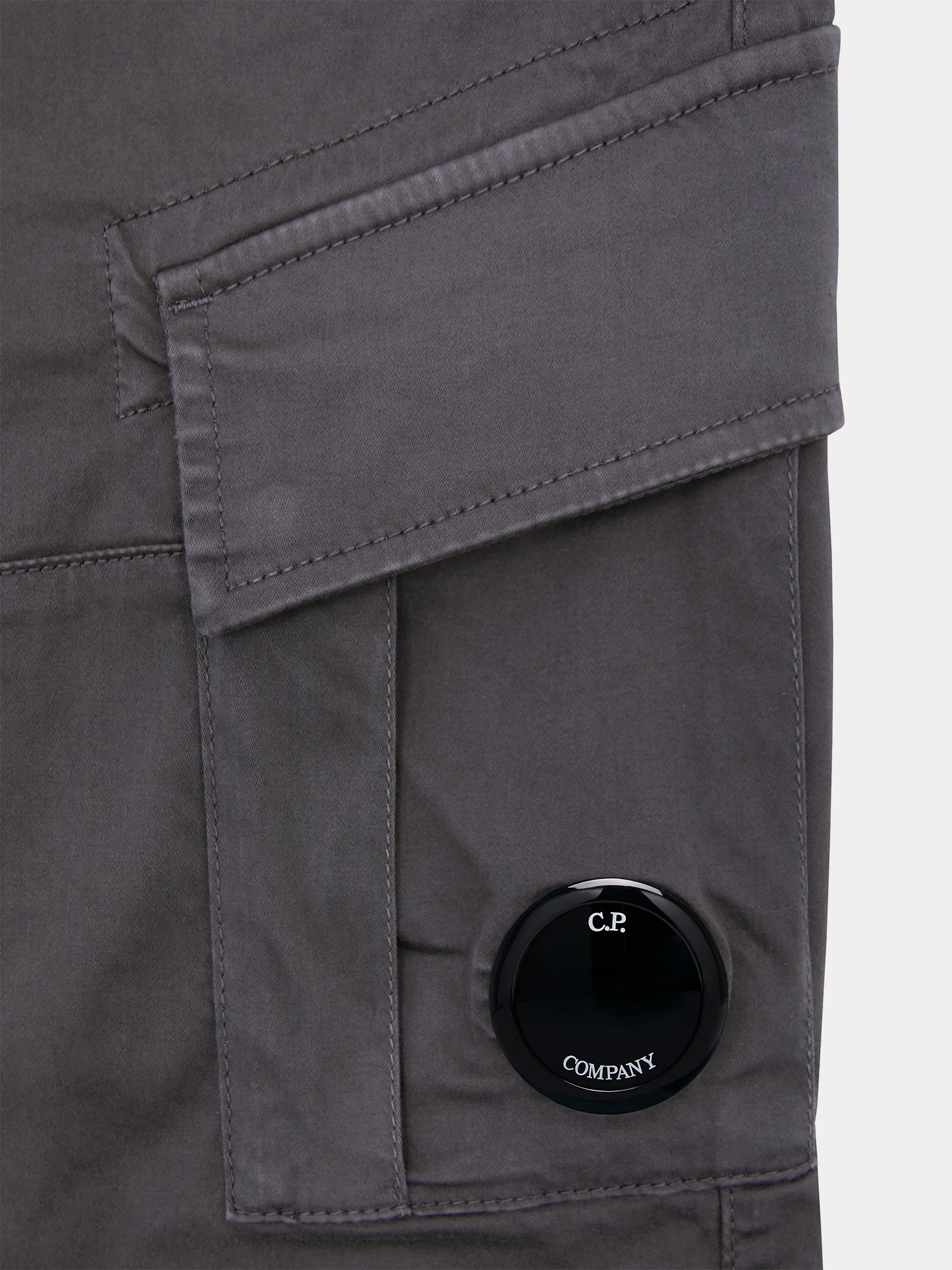 Шорты C.P. Company Stretch Sateen Cargo Smoked Pearl