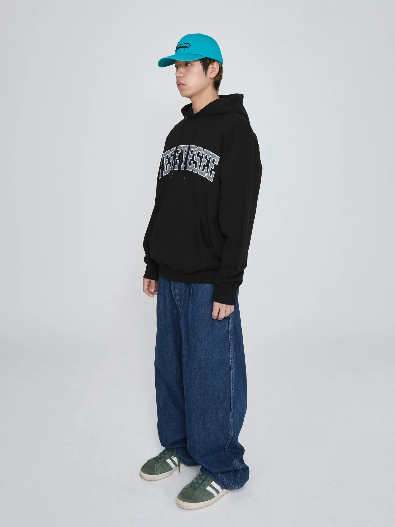 Худи YESEYESEE Arch Logo Hoodie Black
