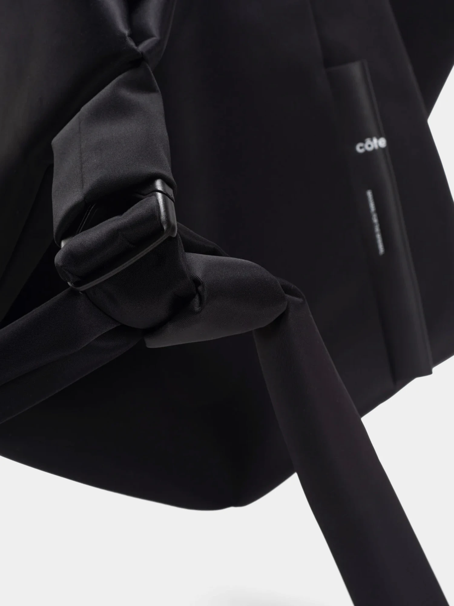 Сумка COTE&CIEL Amu Sleek Nylon Black