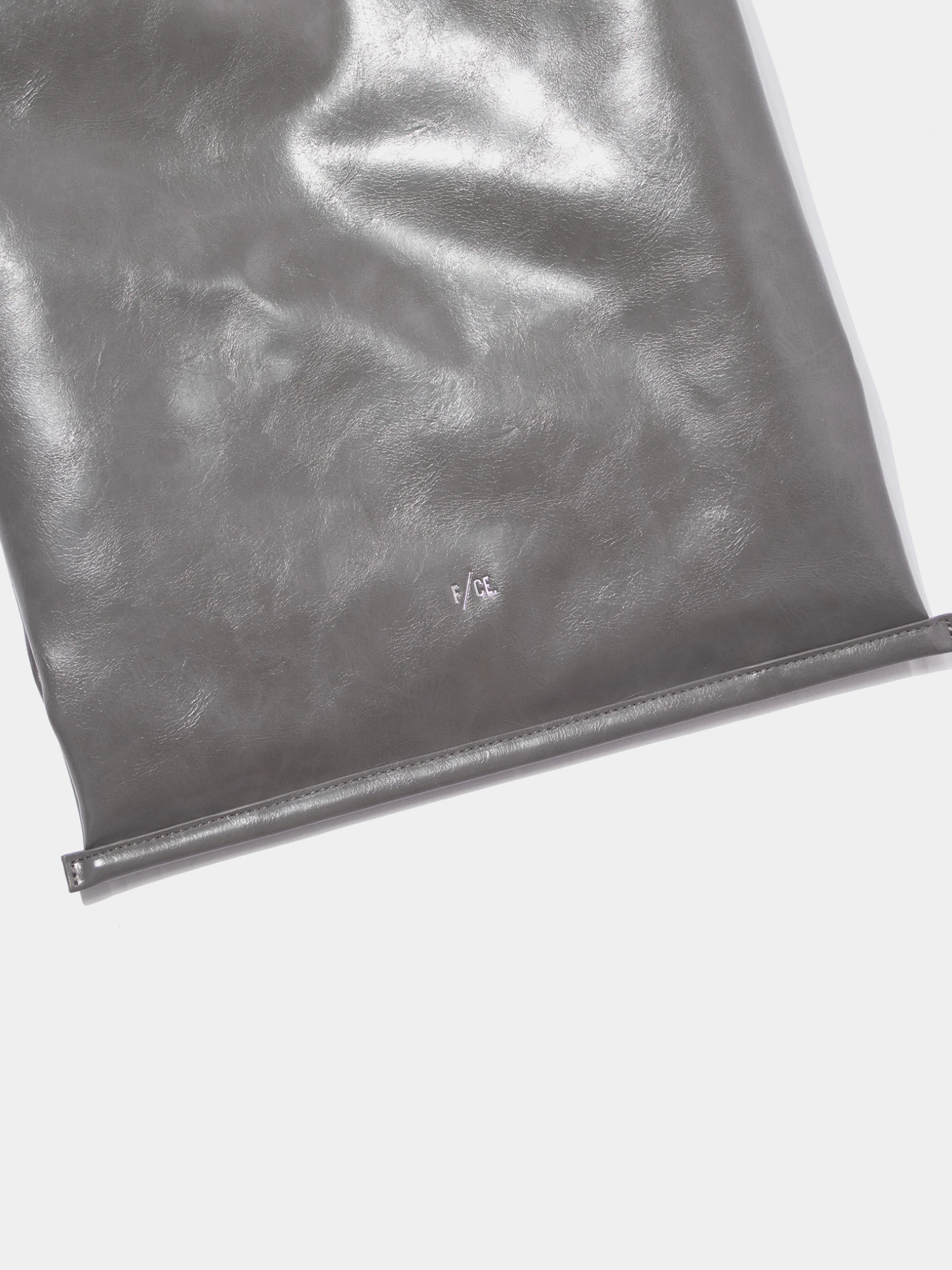 Тоут F/CE. Tech Leather Rope Charcoal