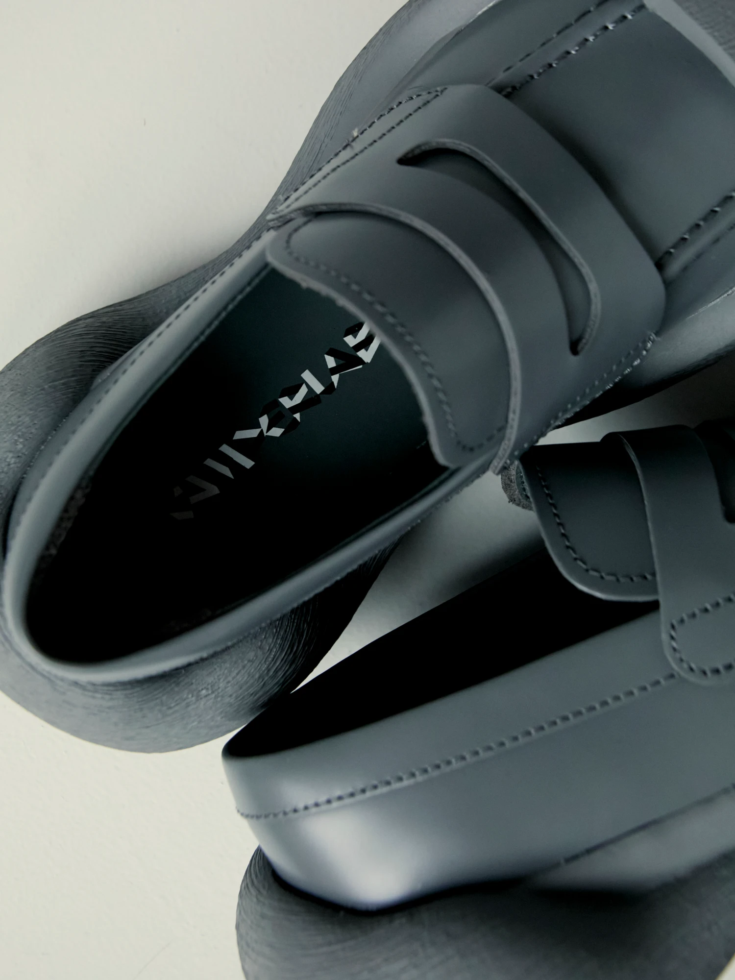Лоферы CAMPERLAB Caramba Leather Gray
