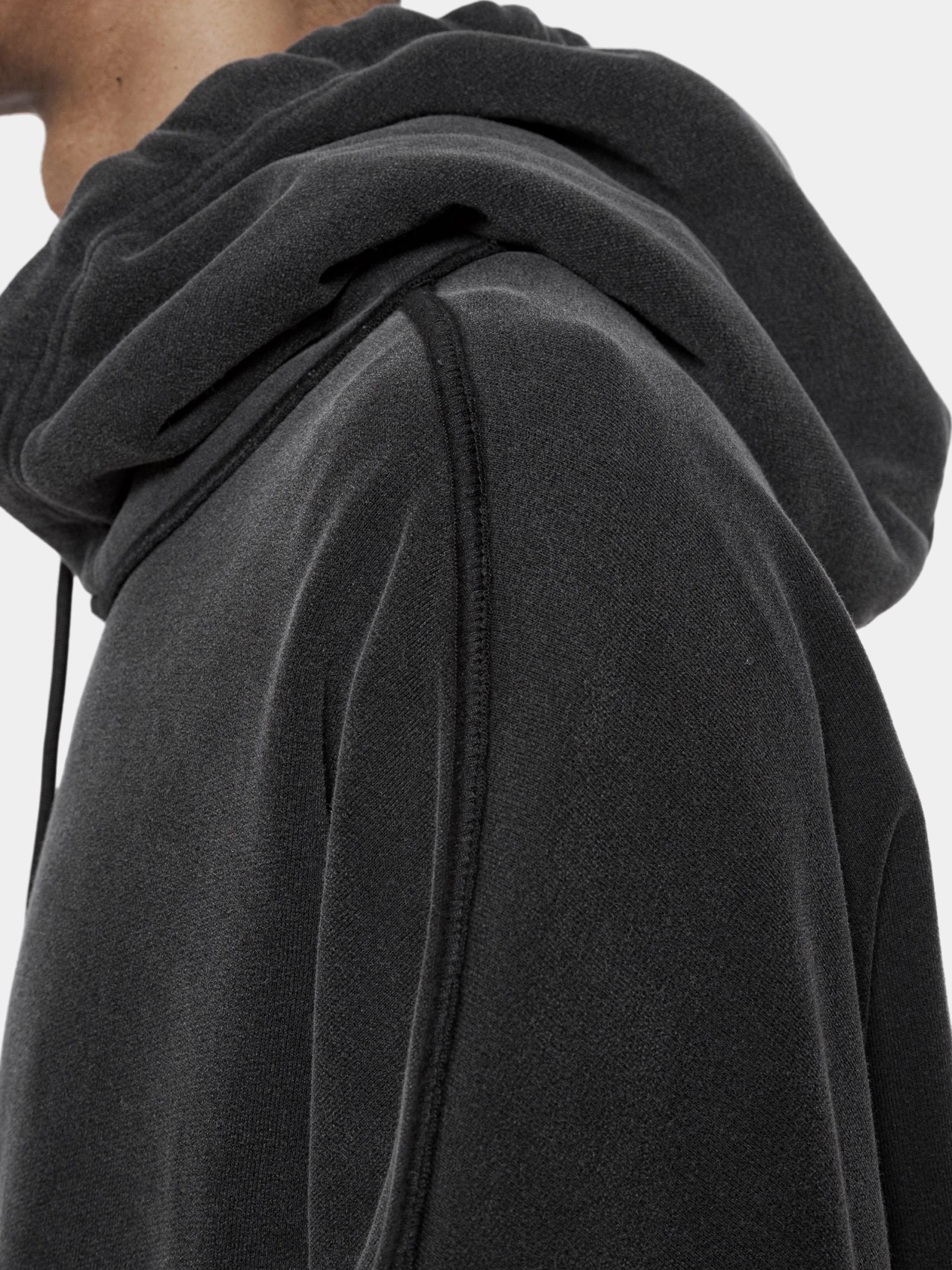 Худи ARNODEFRANCE Distressed Sleeves Vintage Black