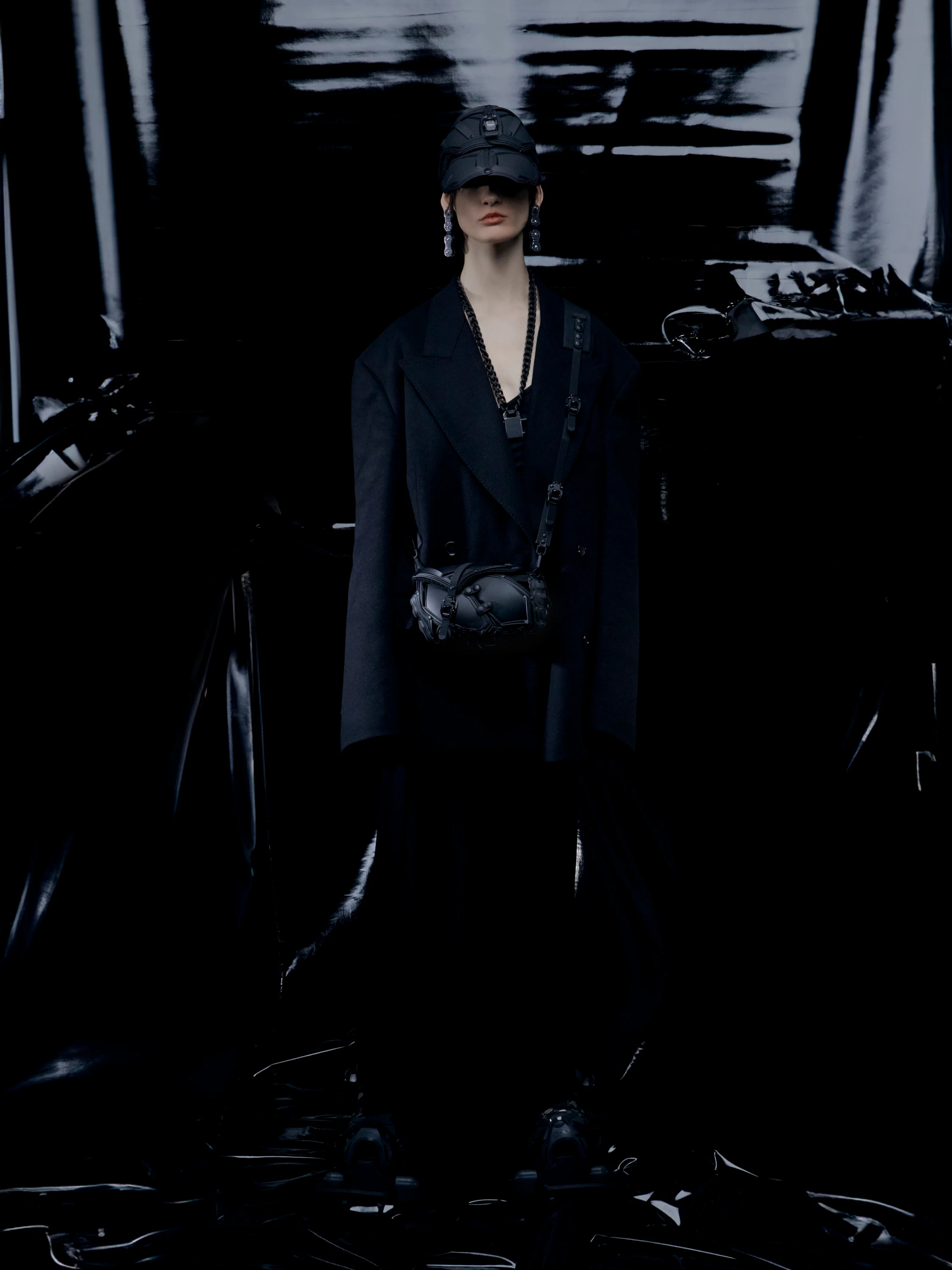 Сумка INNERRAUM Object I12 Clutch / Crossbody Matt Black