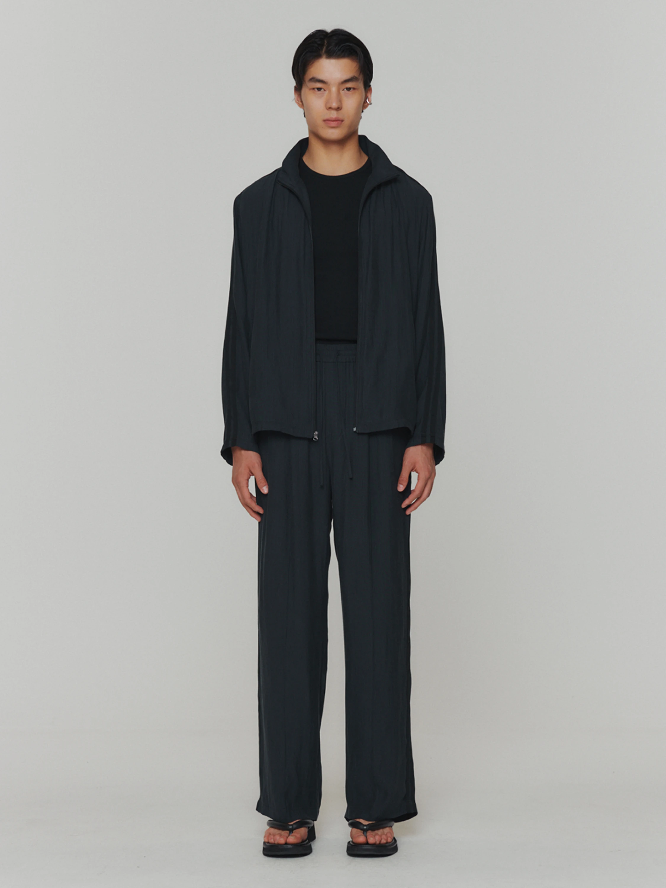Олимпийка AMOMENTO High Neck Zip-Up Blouson Dark Navy