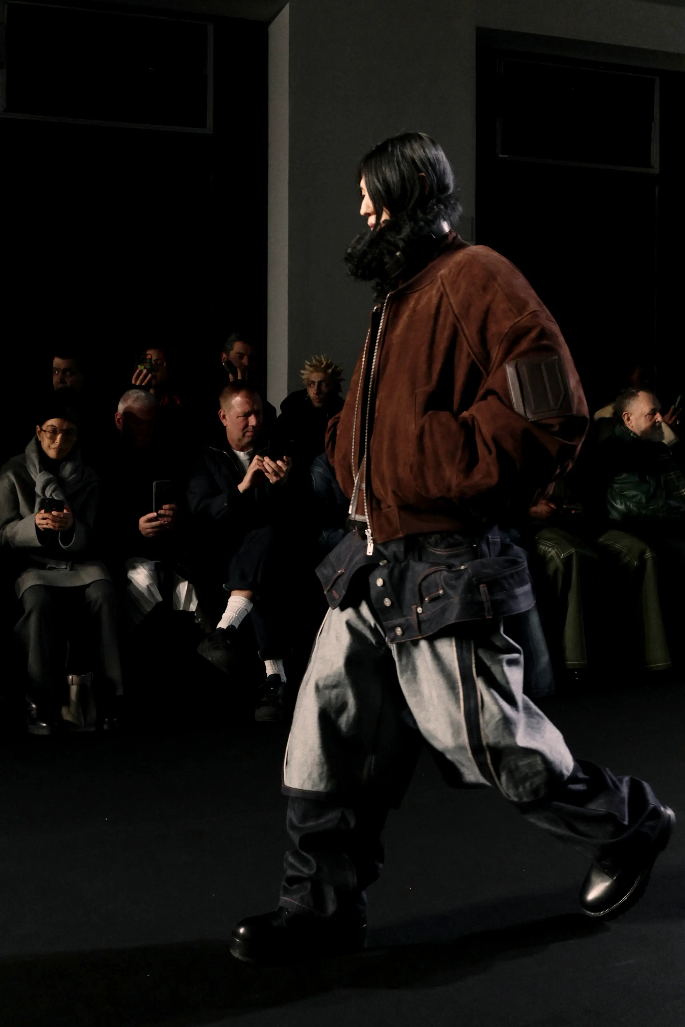 Juun.J FW’25 — новое исследование «уличного пошива» и современной классики