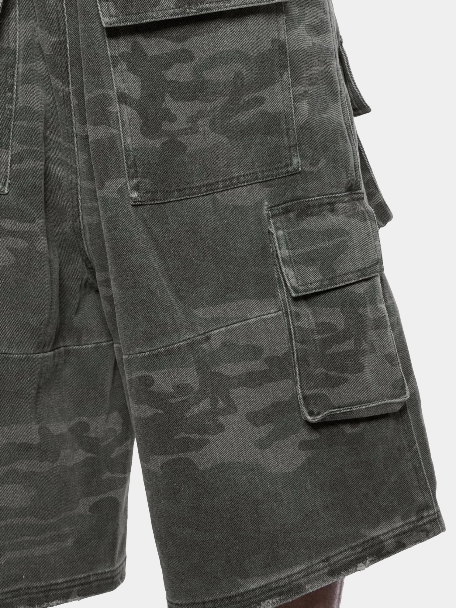 Шорты ARNODEFRANCE Camo Cargo Shorts Woodland