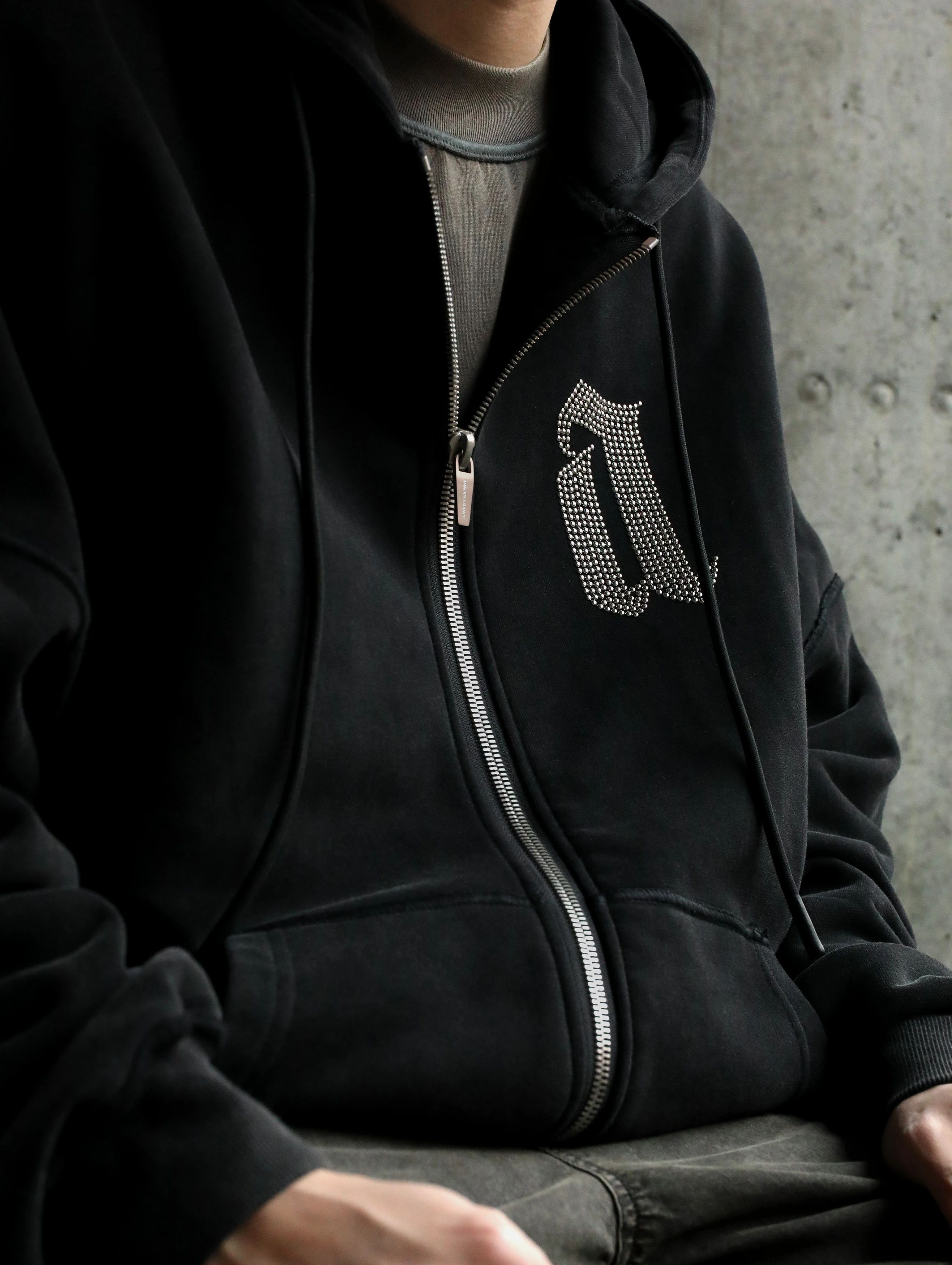 Зип-худи ARNODEFRANCE Zip 'A STUDS' Vintage Black