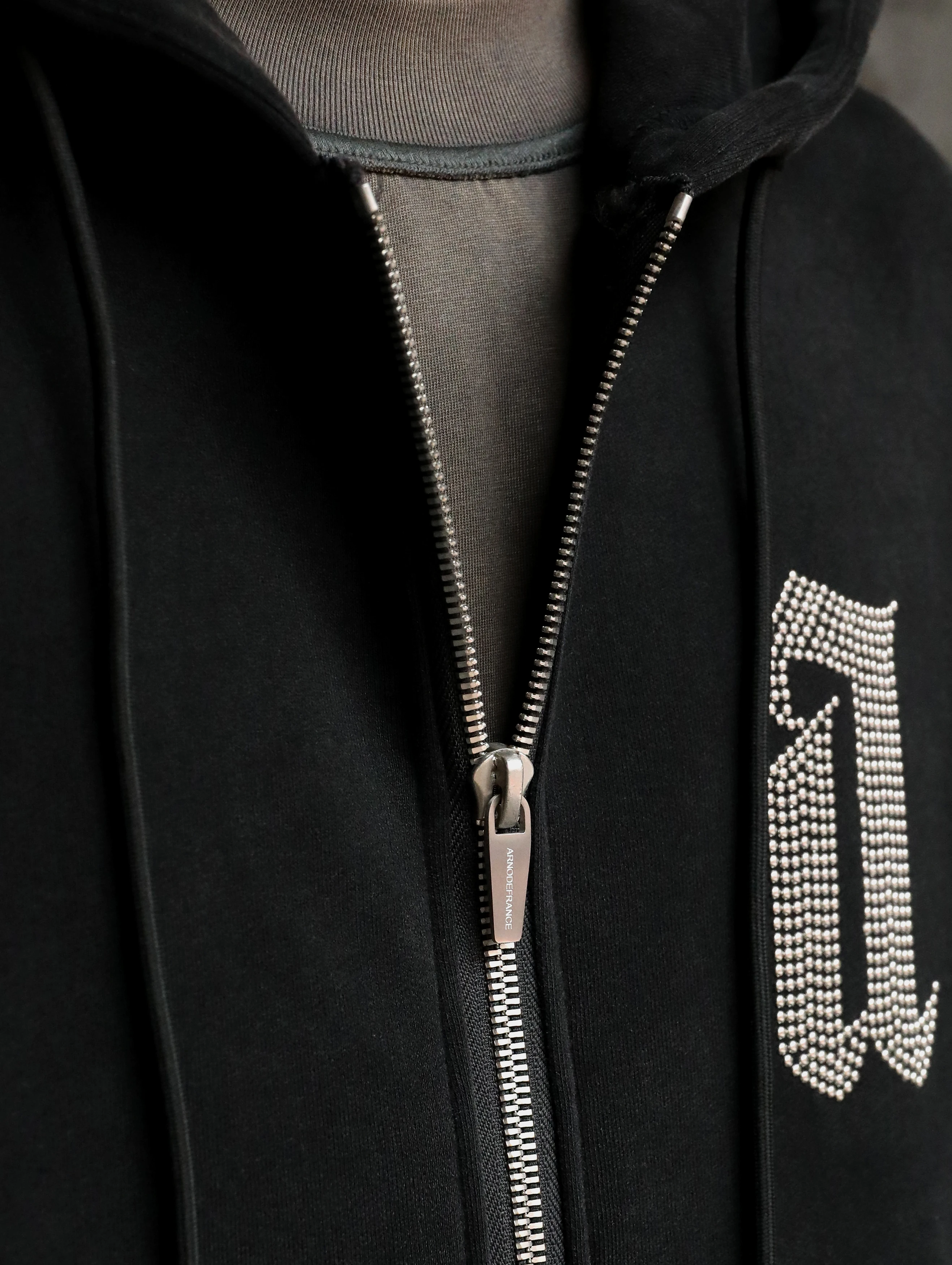 Зип-худи ARNODEFRANCE Zip 'A STUDS' Vintage Black