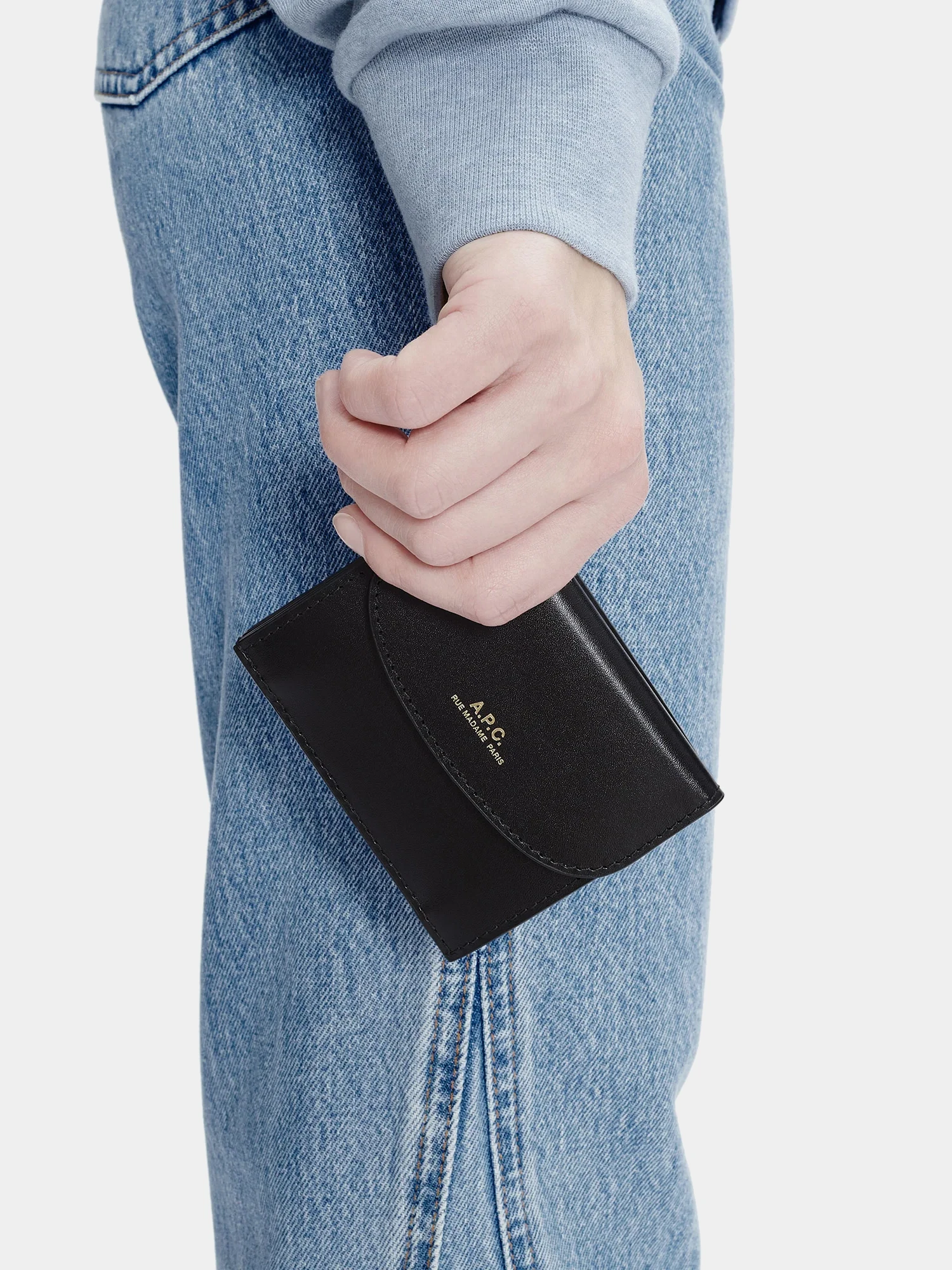 Кошелек A.P.C. Geneve Trifold Noir