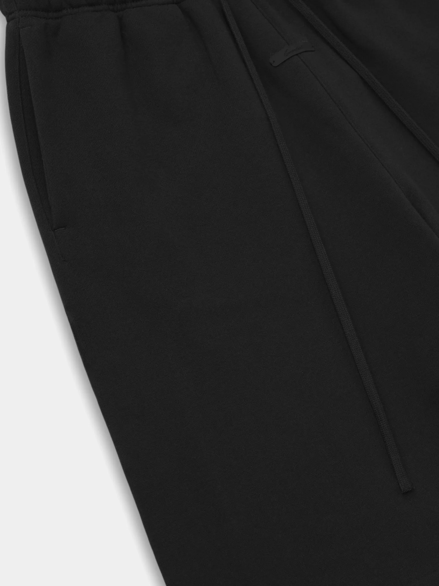 Шорты Fear of God ESSENTIALS Active Trace Vintage Black