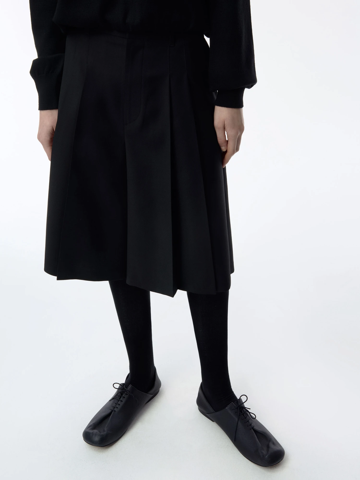 Шорты ADERERROR Sig; BK Tag 02 Black