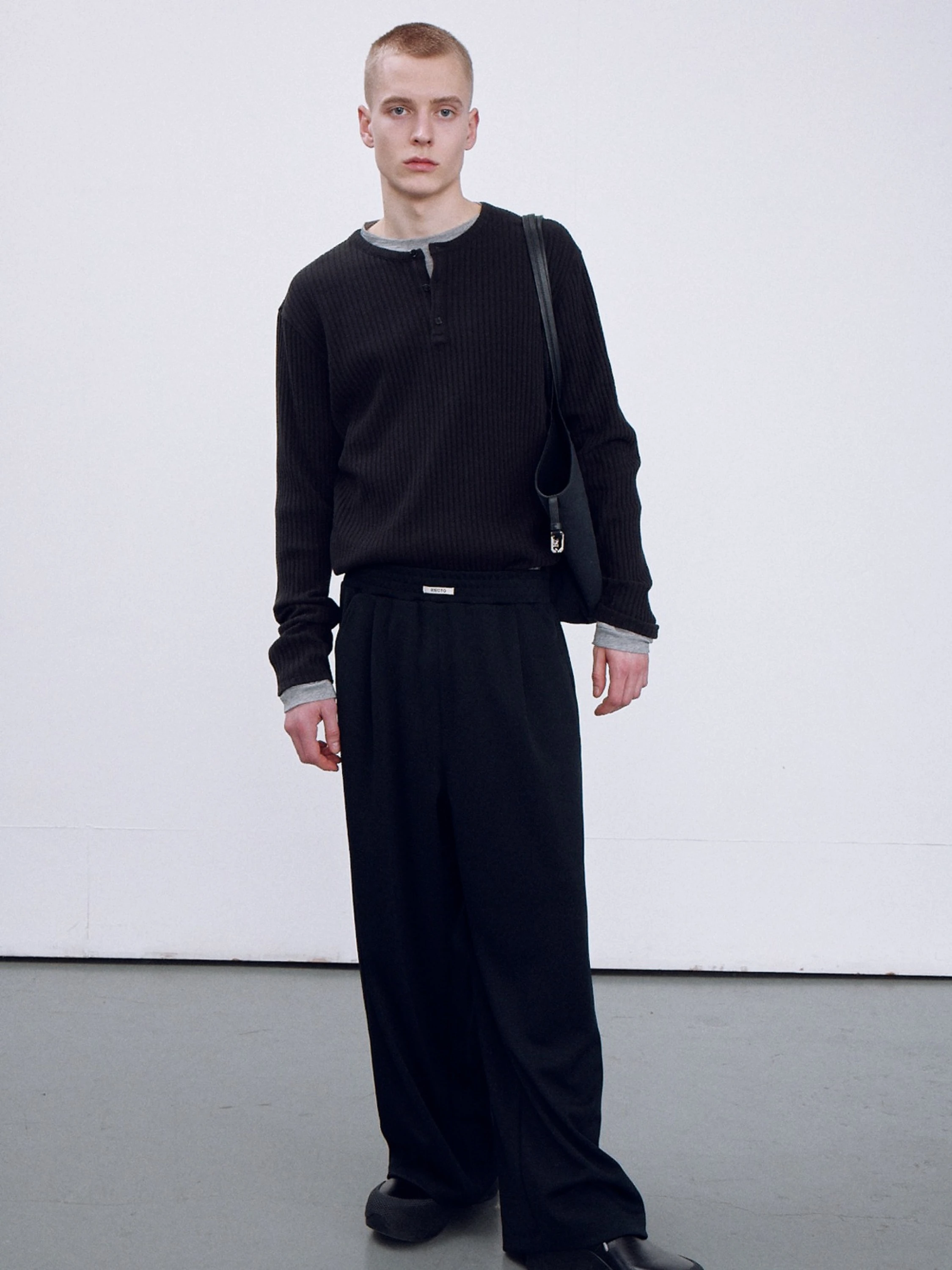 Лонгслив Recto RC Logo Jacquard Patch Henley Neck Black