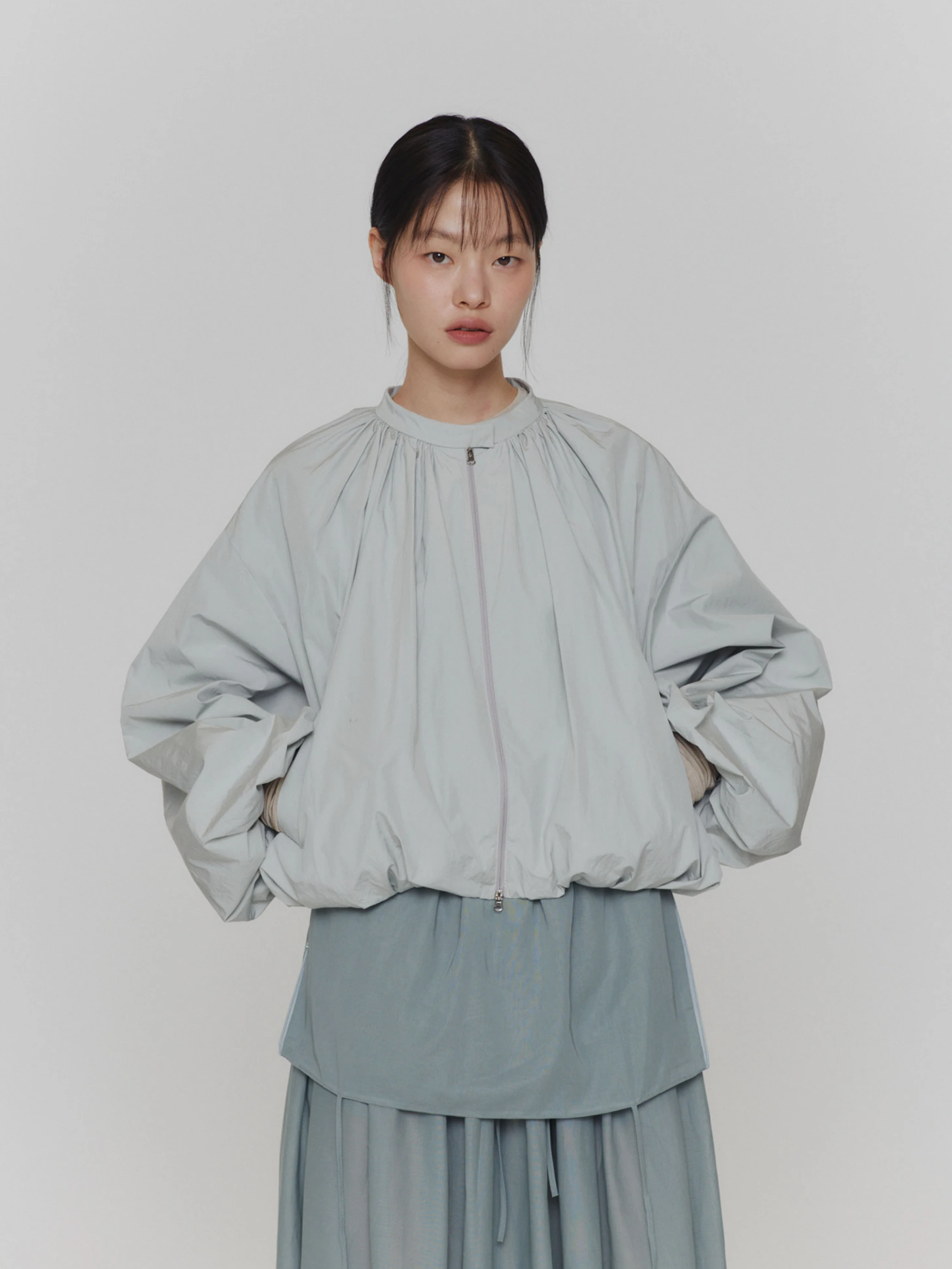 Женская ветровка AMOMENTO Shirring Volume Jumper Grey
