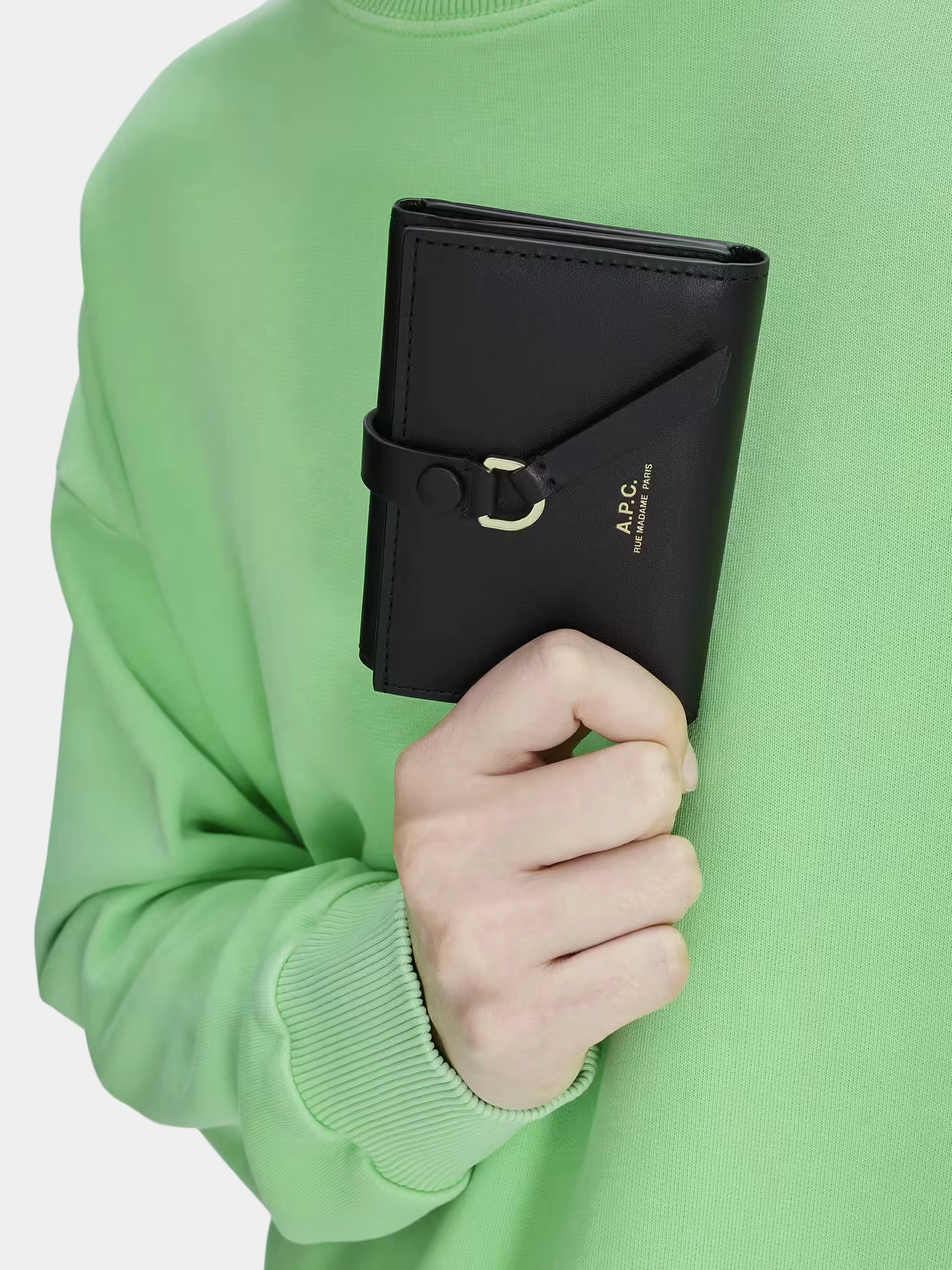 Кошелек A.P.C. Noa Trifold Noir