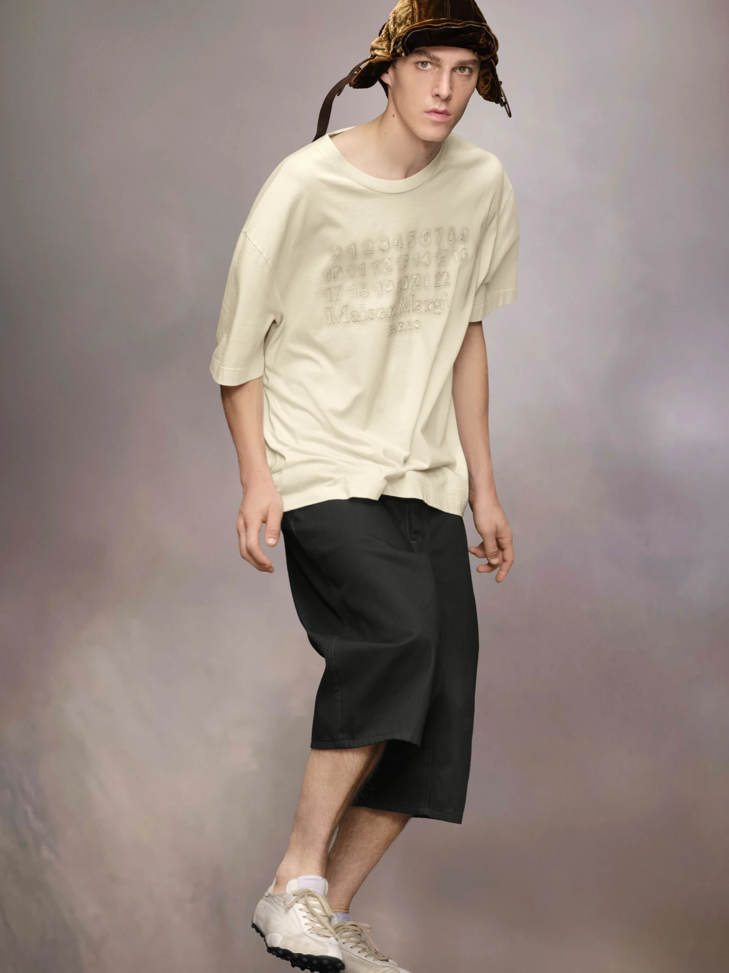Футболка Maison Margiela Embroidered Logo Ecru