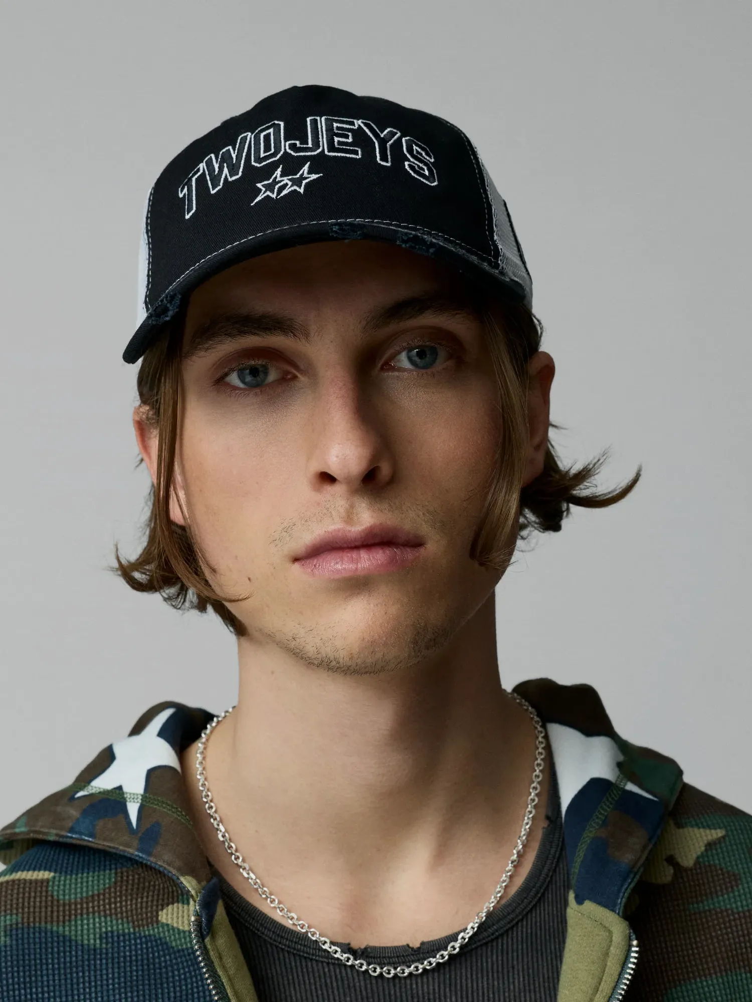 Кепка TWOJEYS Icon Trucker Black