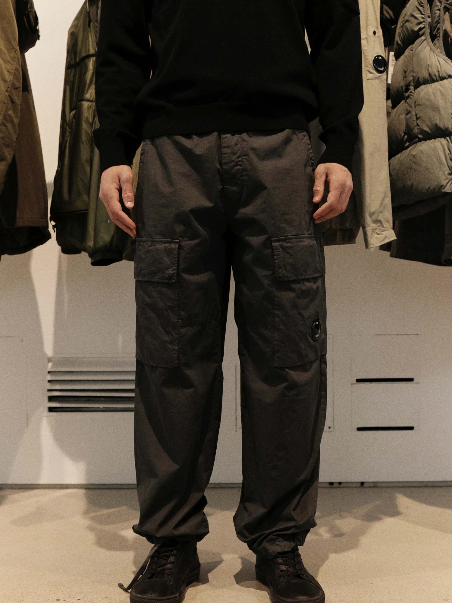 Брюки C.P. Company Microreps Boxy Cargo Black