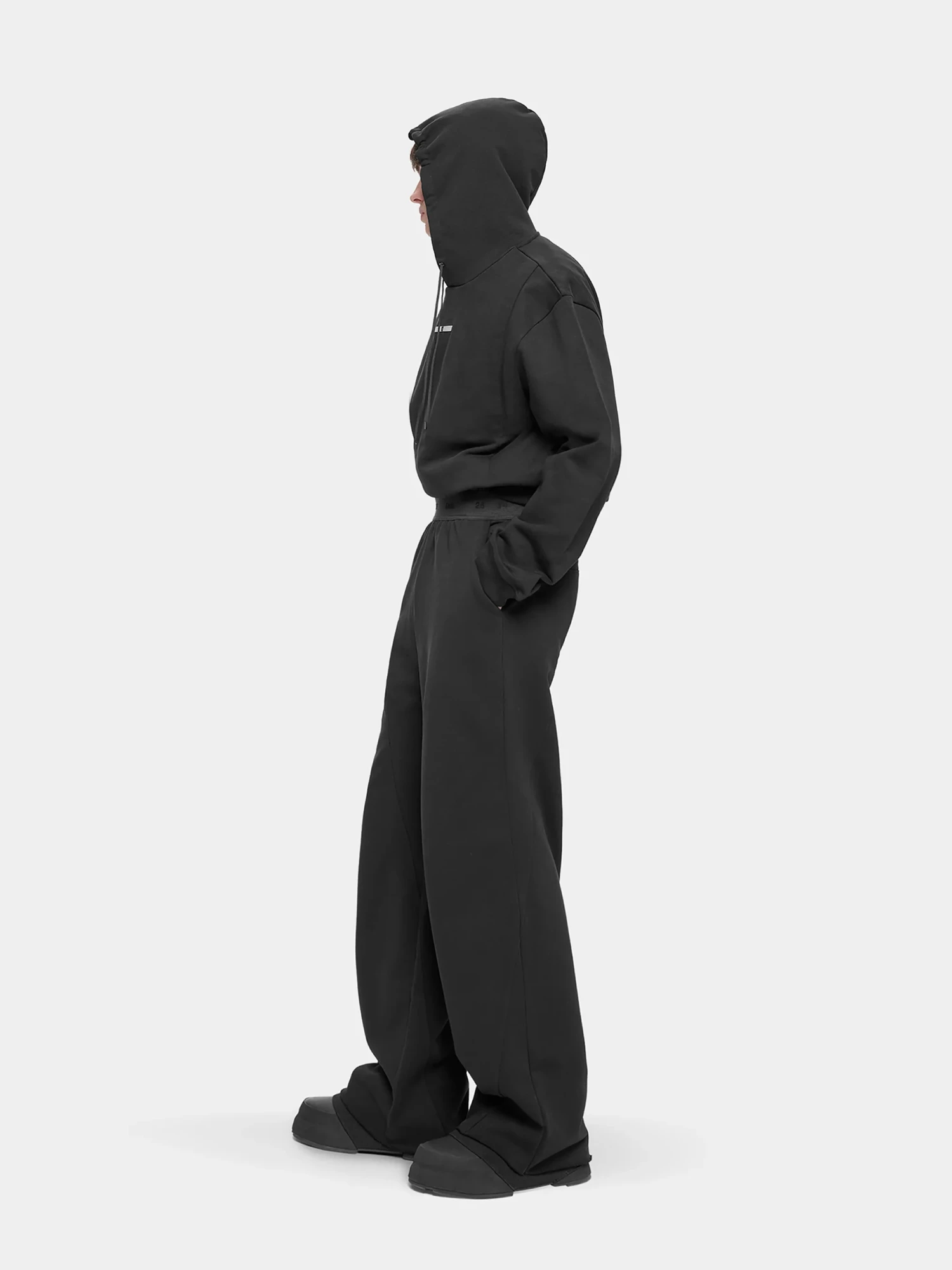 Брюки HELIOT EMIL Plannar Sweatpants Black
