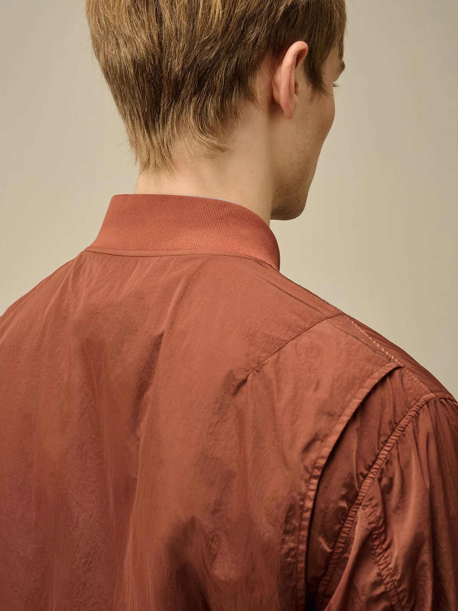 Бомбер C.P. Company Chrome-R Multipocket Sable