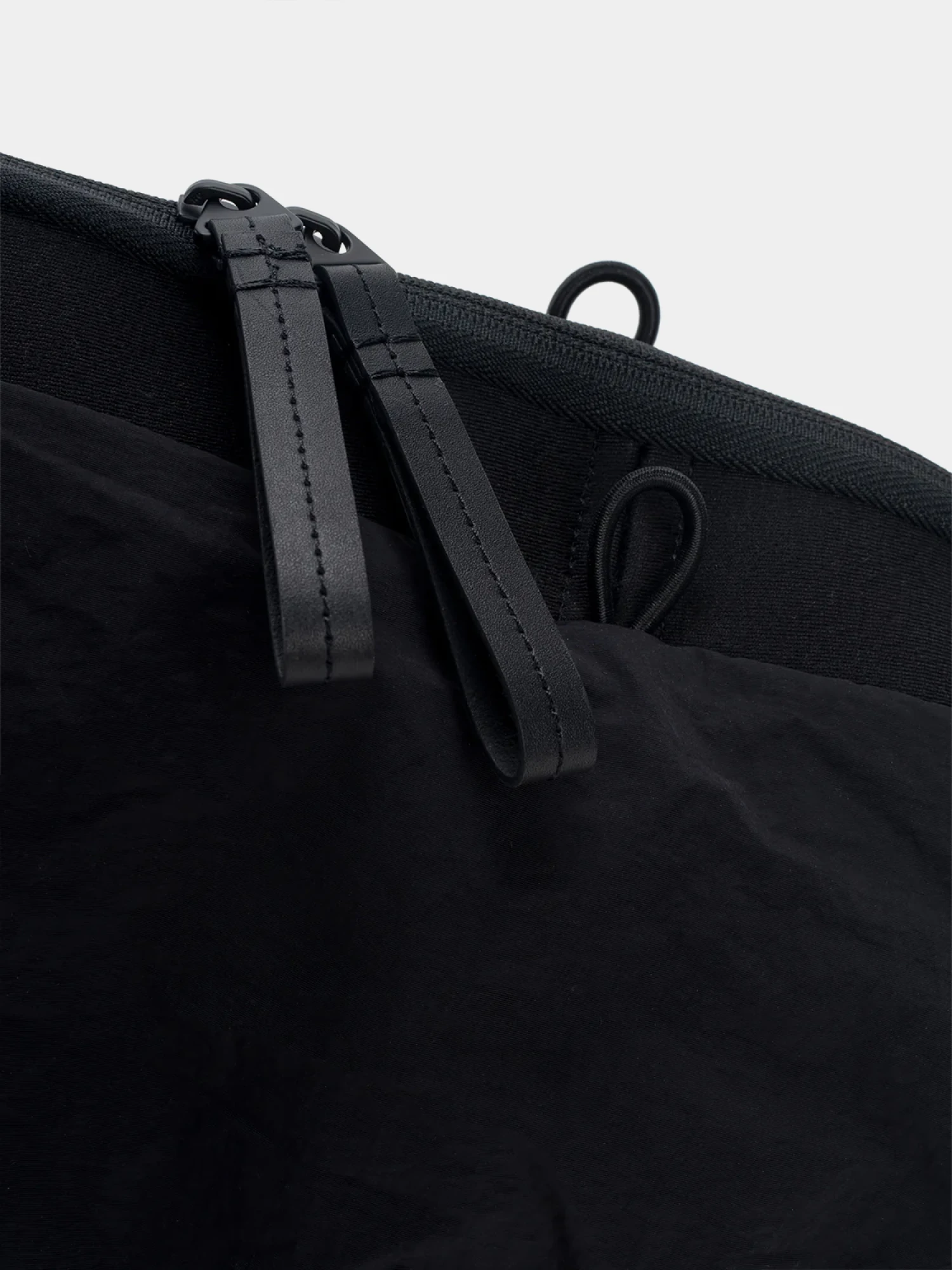 Сумка COTE&CIEL Orne Smooth Black & Sage Green