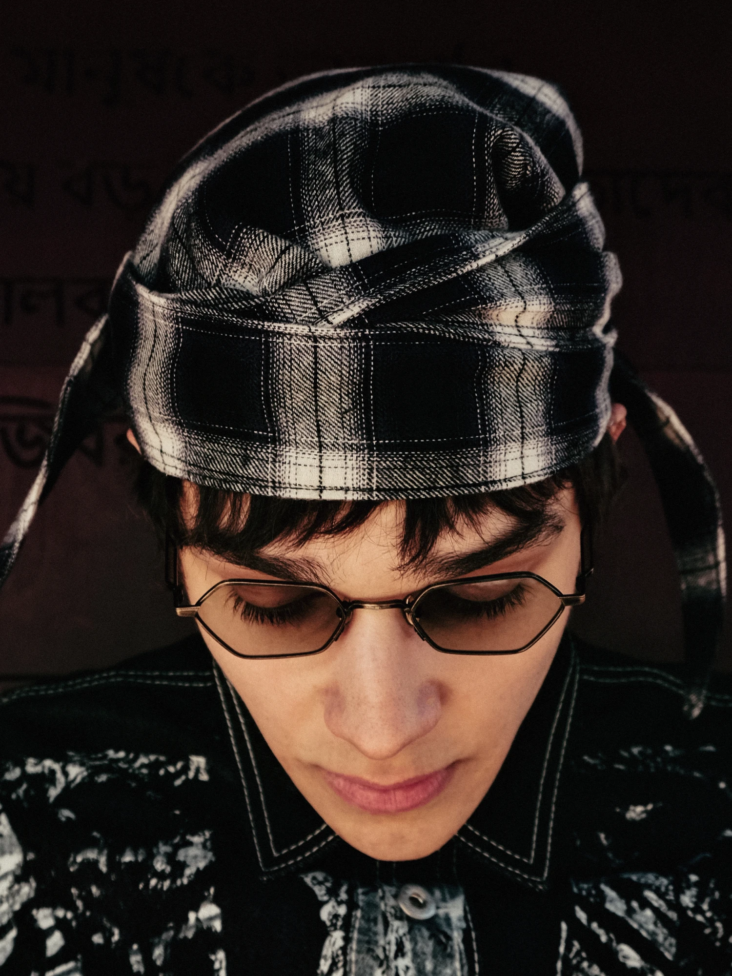 Берет JUNTAE KIM Scarf Tie Neck Beret Blue Check