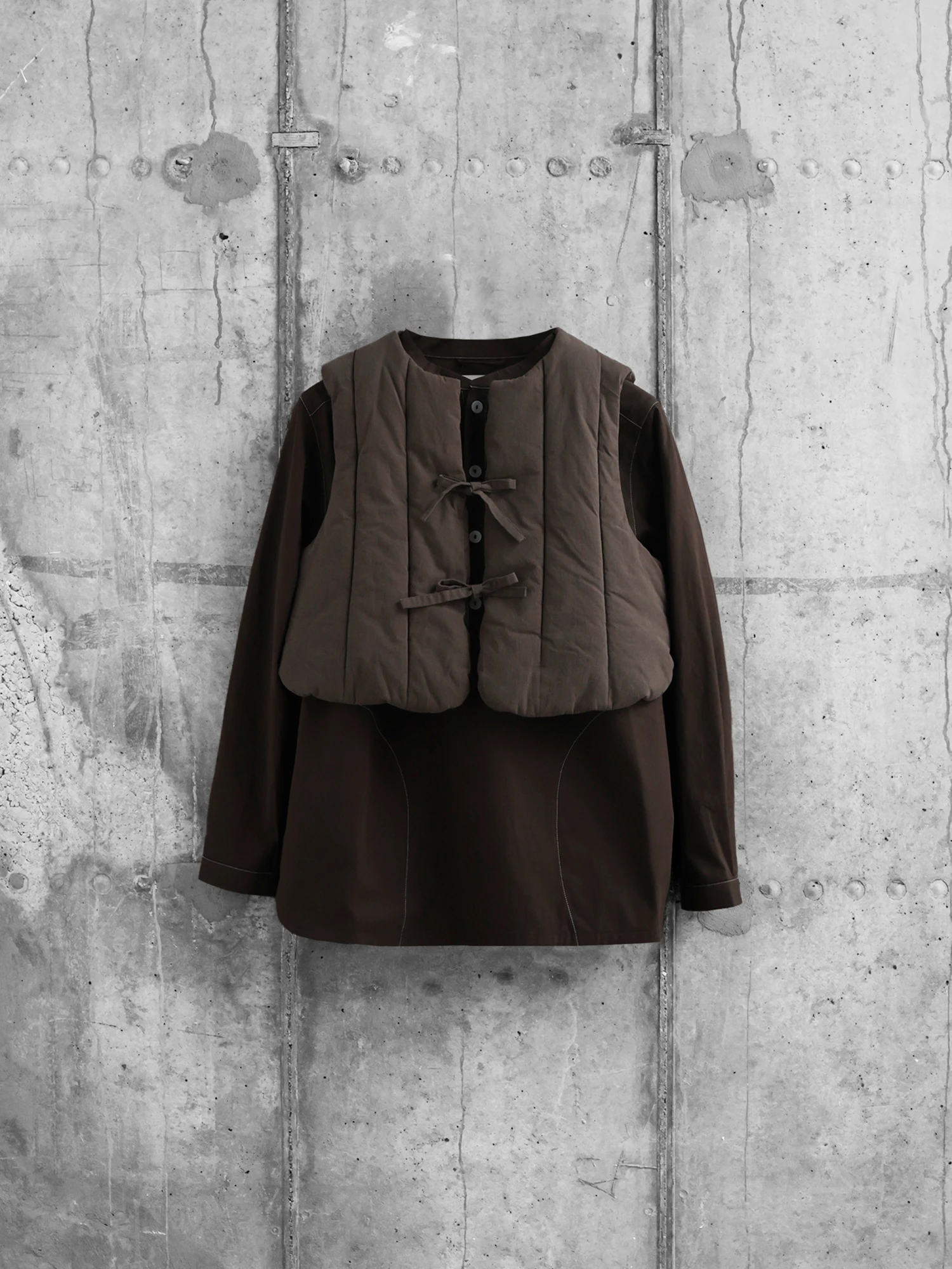 Женский жилет Satta Insulated Leaf Vest Charcoal
