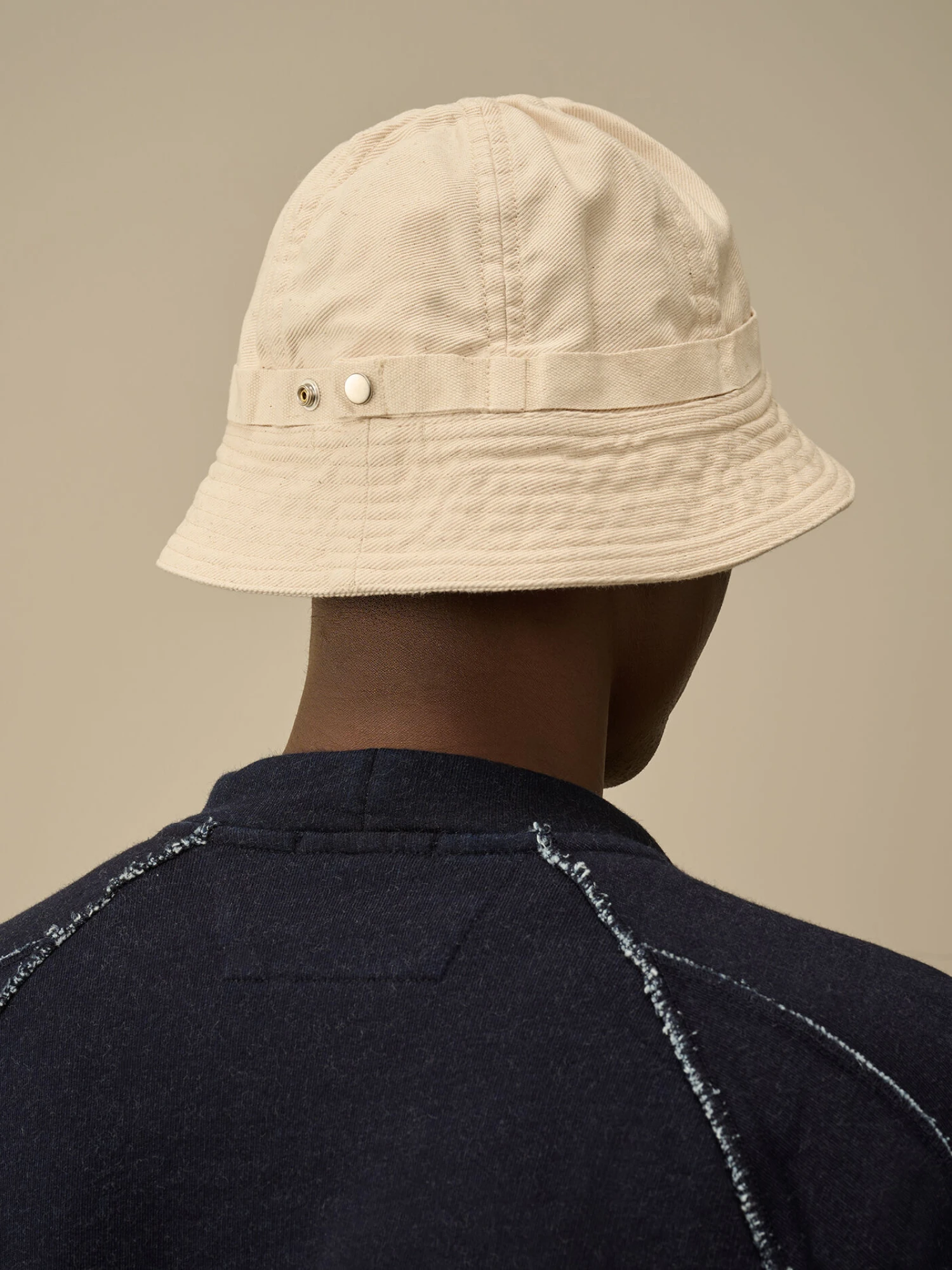 Панама C.P. Company Bull Assi Bucket Hat Greige