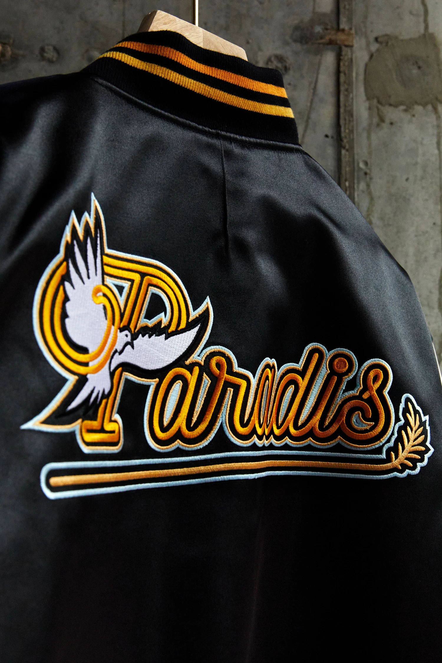 Бомбер 3.PARADIS P Letterman Varsity Jacket Black