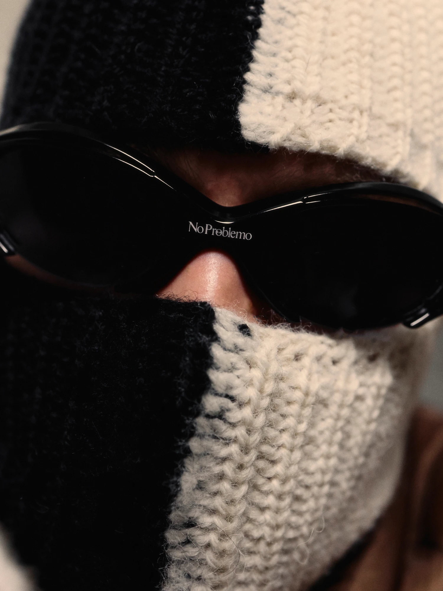 Очки NO PROBLEMO x LE SPECS Cyborg Black/Smoke Mono